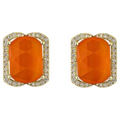 Sunita Nahata Cornalina 12,59ct. Pendiente de 18 quilates con diamante blanco.