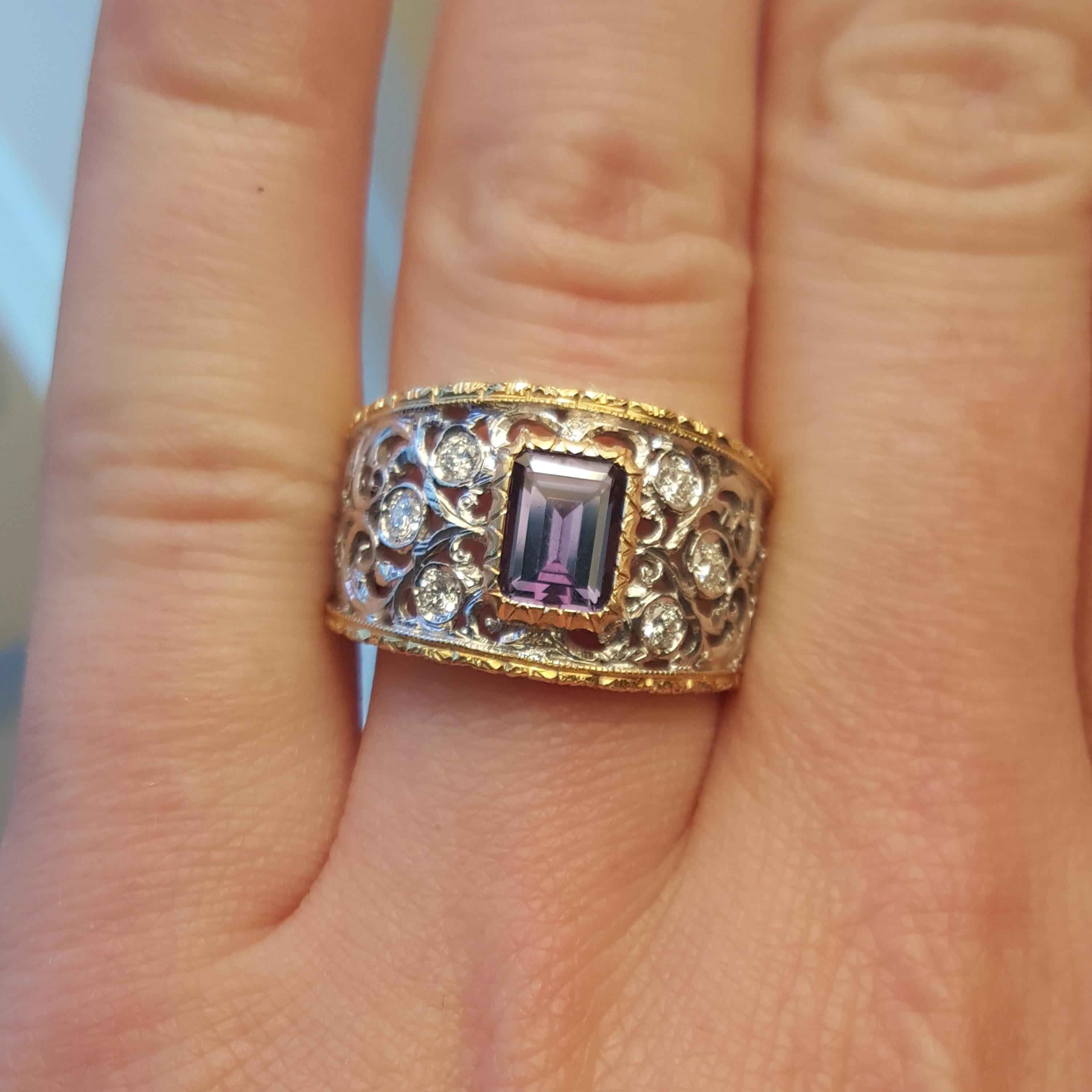 Emerald Cut Cynthia Scott 1.25ct Natural Alexandrite, Brazil, and 18kt Ring, Made in Italy For Sale