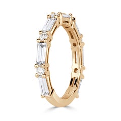 1.25ct Baguette and Round Brilliant Cut Diamond Wedding Band in 18k Champagne