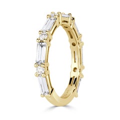 1.25ct Baguette and Round Brilliant Cut Diamond Wedding Band in 18k Yellow Gold