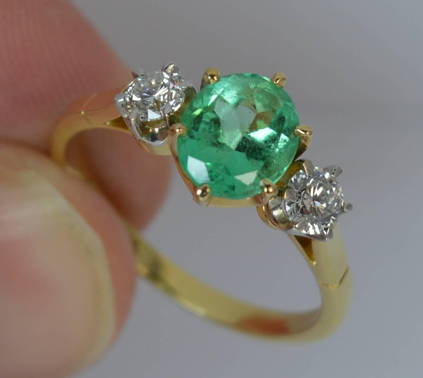 1.25 Carat Columbian Emerald and VS Diamond 18 Carat Gold Trilogy Ring In Excellent Condition In St Helens, GB