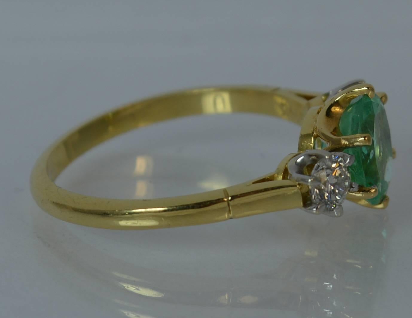 1.25 Carat Columbian Emerald and VS Diamond 18 Carat Gold Trilogy Ring 2