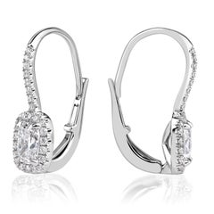 Boucles d'oreilles pendantes Halo en or blanc 18 carats, diamant taillé en coussin de 1,25 ct.