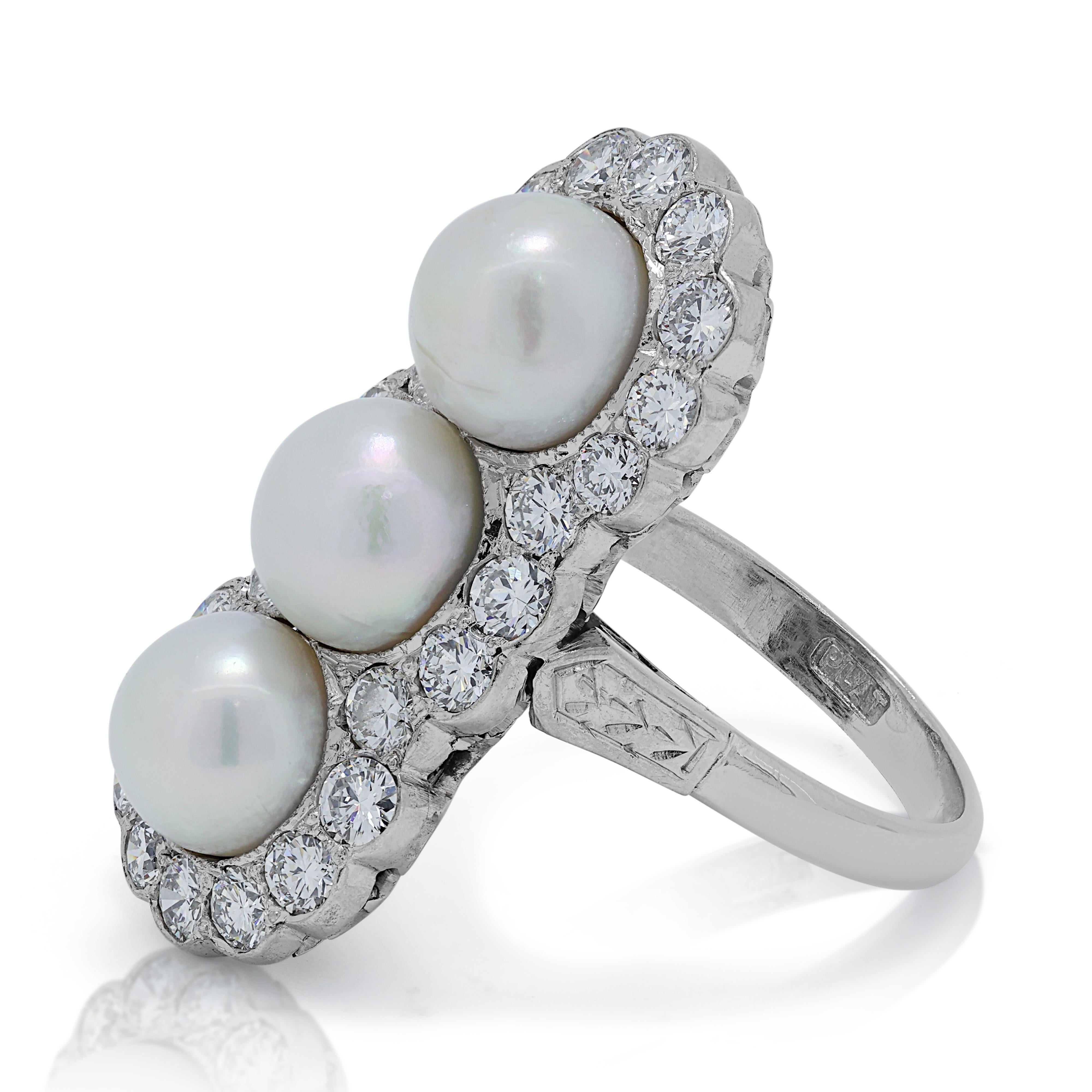 Round Cut 1.25ct Diamonds Ring with Pearls Set in Platinum For Sale