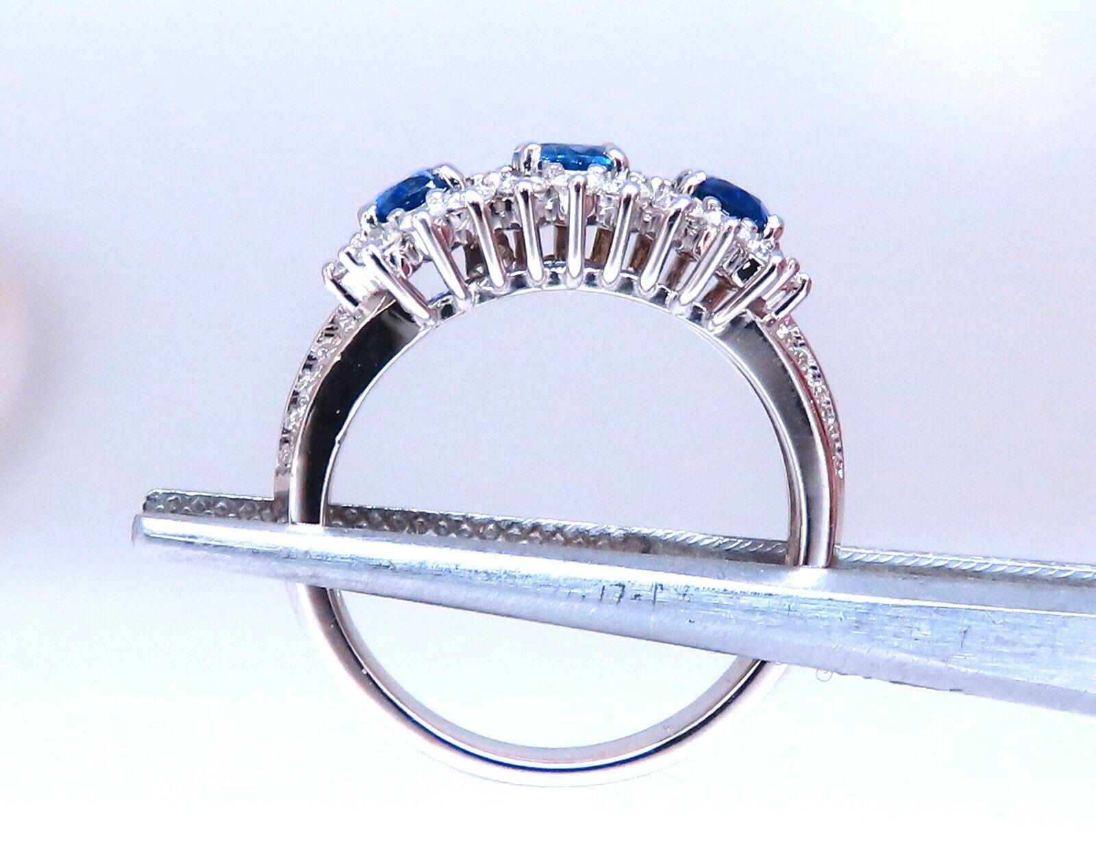 1,25 Karat natürliche Saphire Diamanten Ring 14kt Gold Drei Steine Stil im Zustand „Neu“ im Angebot in New York, NY