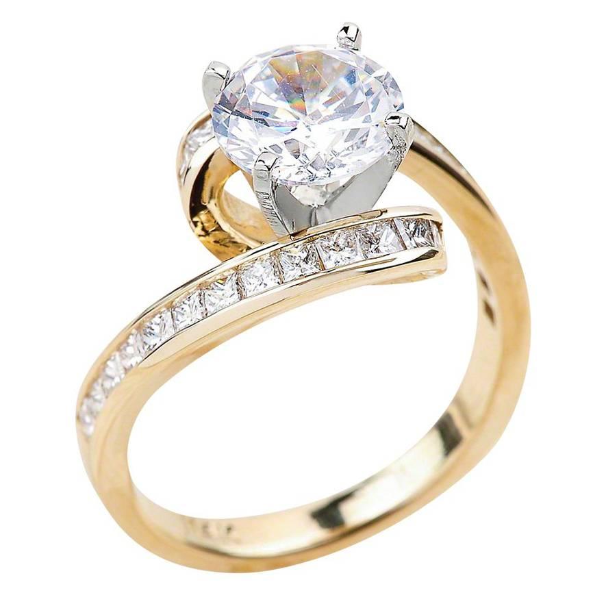 1.25ct Round Cut Moissanite Engagement Ring in 14K Yellow Gold For Sale