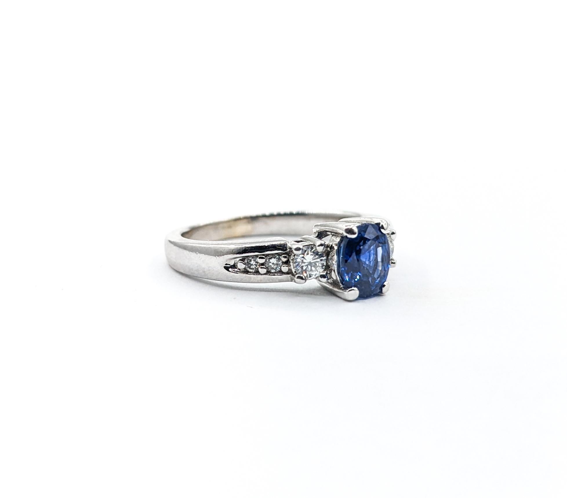 1.25ct Sapphire & Diamond Engagement Ring In White Gold In Excellent Condition For Sale In Bloomington, MN