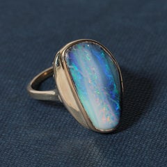 12.5ct Anillo de Ópalo Rosa Azul Australiano Macizo en Oro Amarillo de 9ct Hecho a Mano