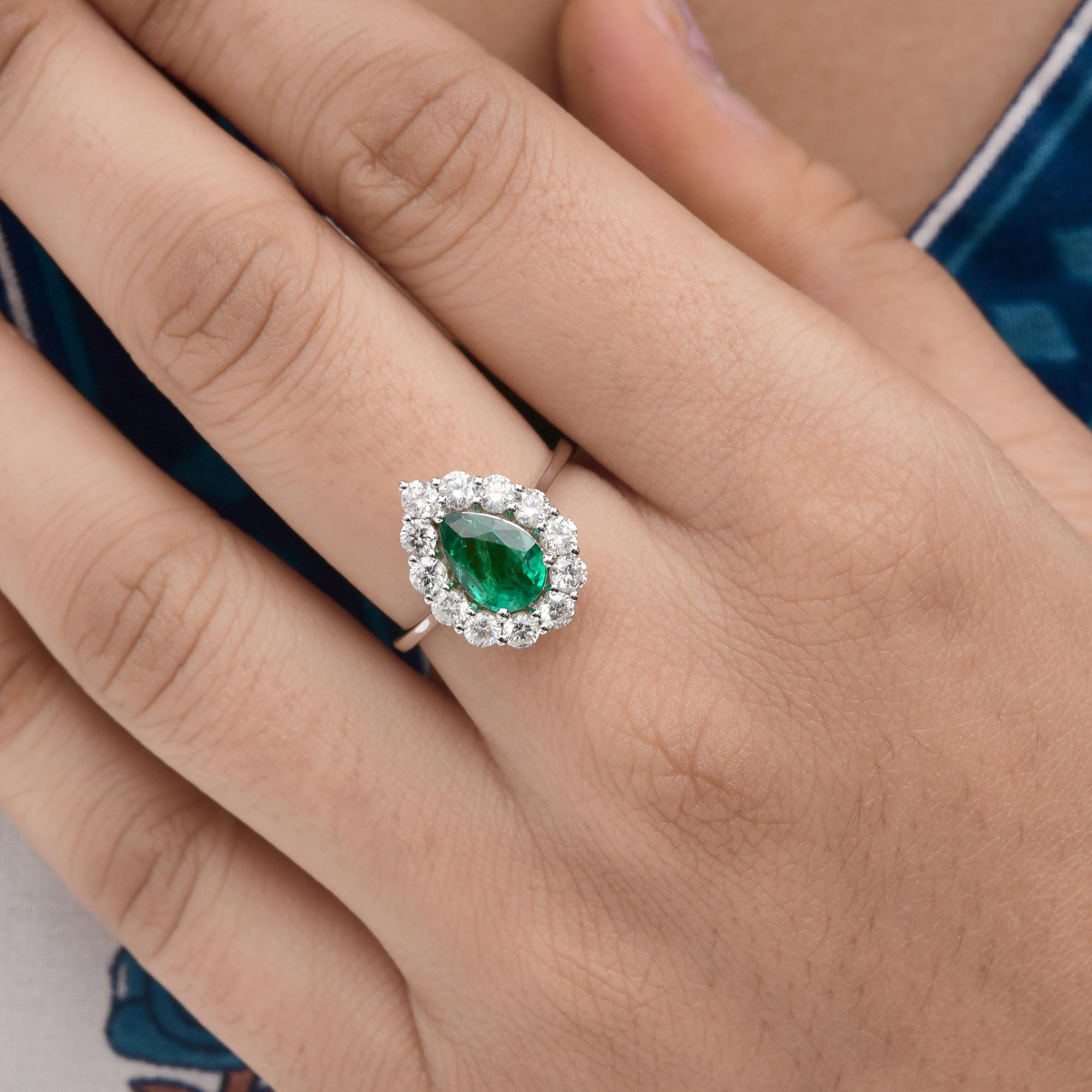 En vente :  1.25ct Zambian Emerald Birthstone Pear Ring SI/H Diamond Halo 18k White Gold 2