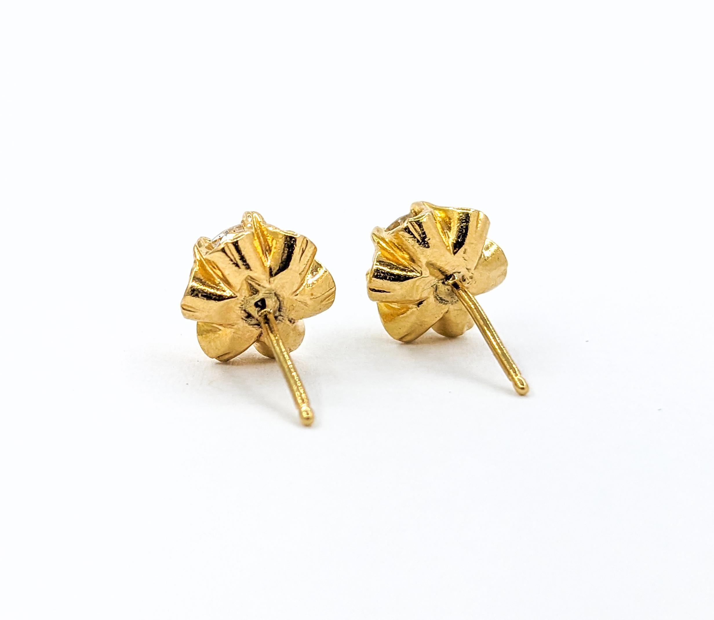 Modern 1.25ctw Diamond Buttercup Stud Earrings In Yellow Gold For Sale