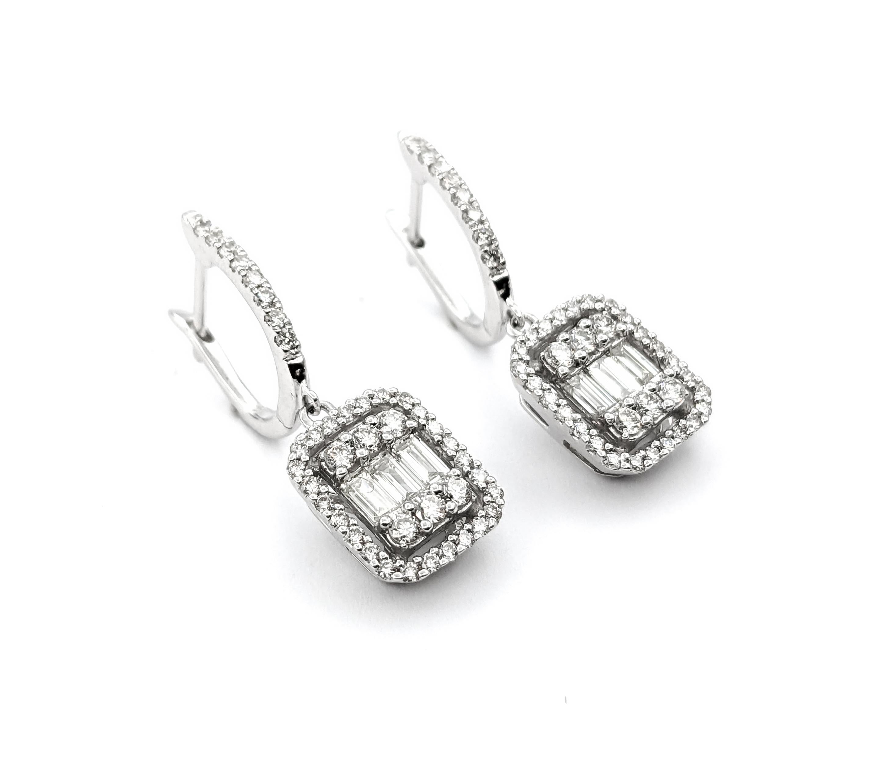 Boucles d'oreilles cocktail pendantes en or blanc et diamant de 1,25ctw Pour femmes en vente