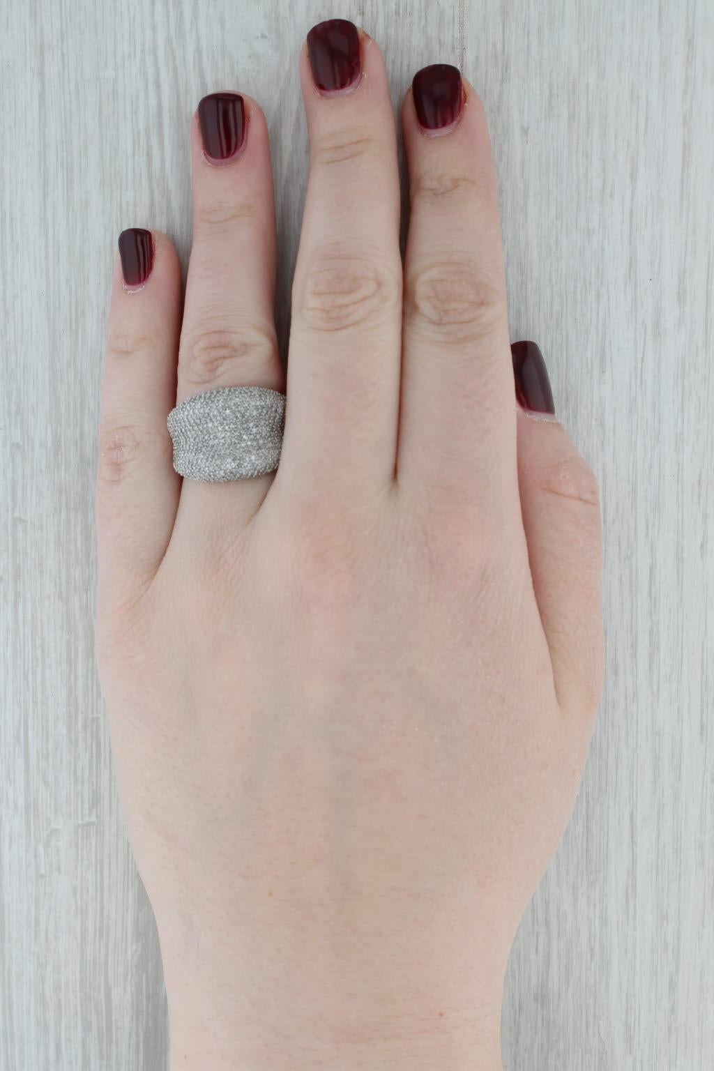 Anello con pavé di diamanti da 1,25 ct. in oro bianco 14k, misura 8. in vendita 5