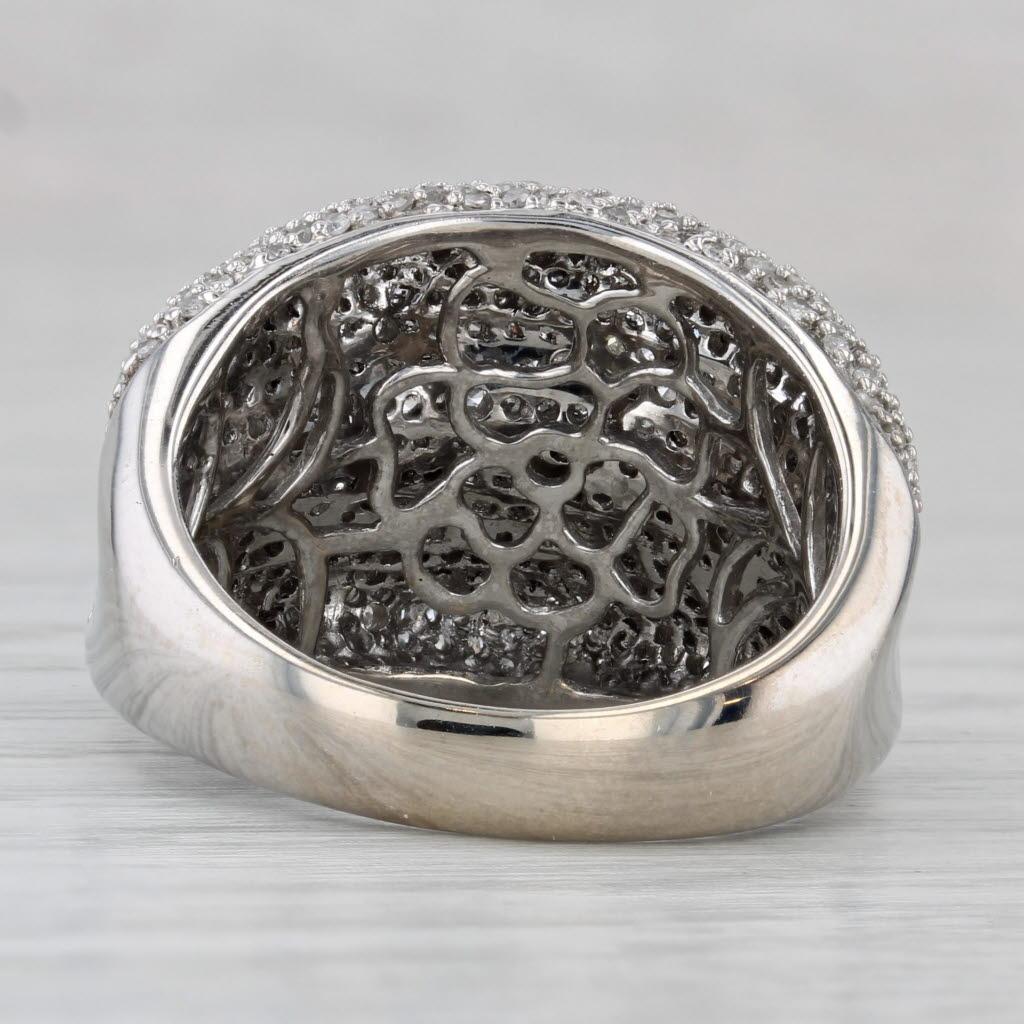 Taglio singolo Anello con pavé di diamanti da 1,25 ct. in oro bianco 14k, misura 8. in vendita