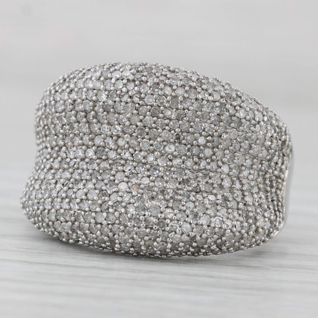 Anello con pavé di diamanti da 1,25 ct. in oro bianco 14k, misura 8. in vendita 1