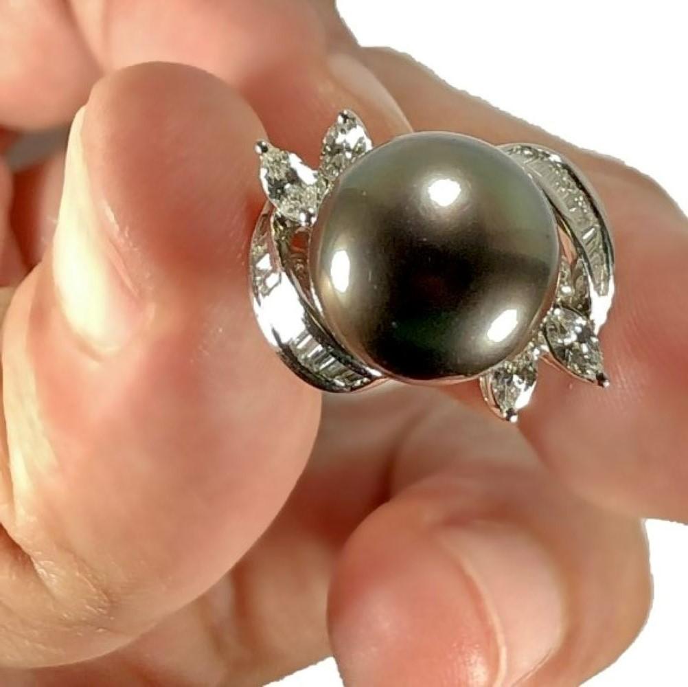 Tahitian Grey Pearl and Diamond Ring in White Gold 5