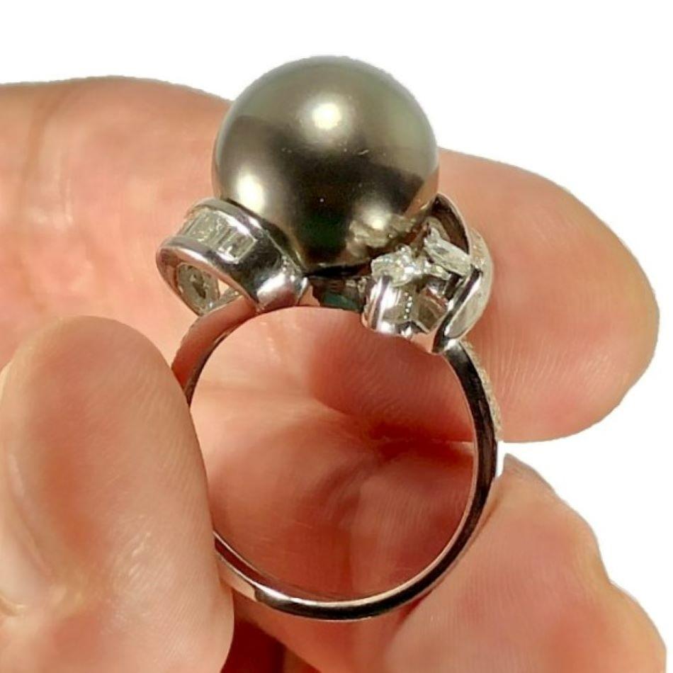 Tahitian Grey Pearl and Diamond Ring in White Gold 6