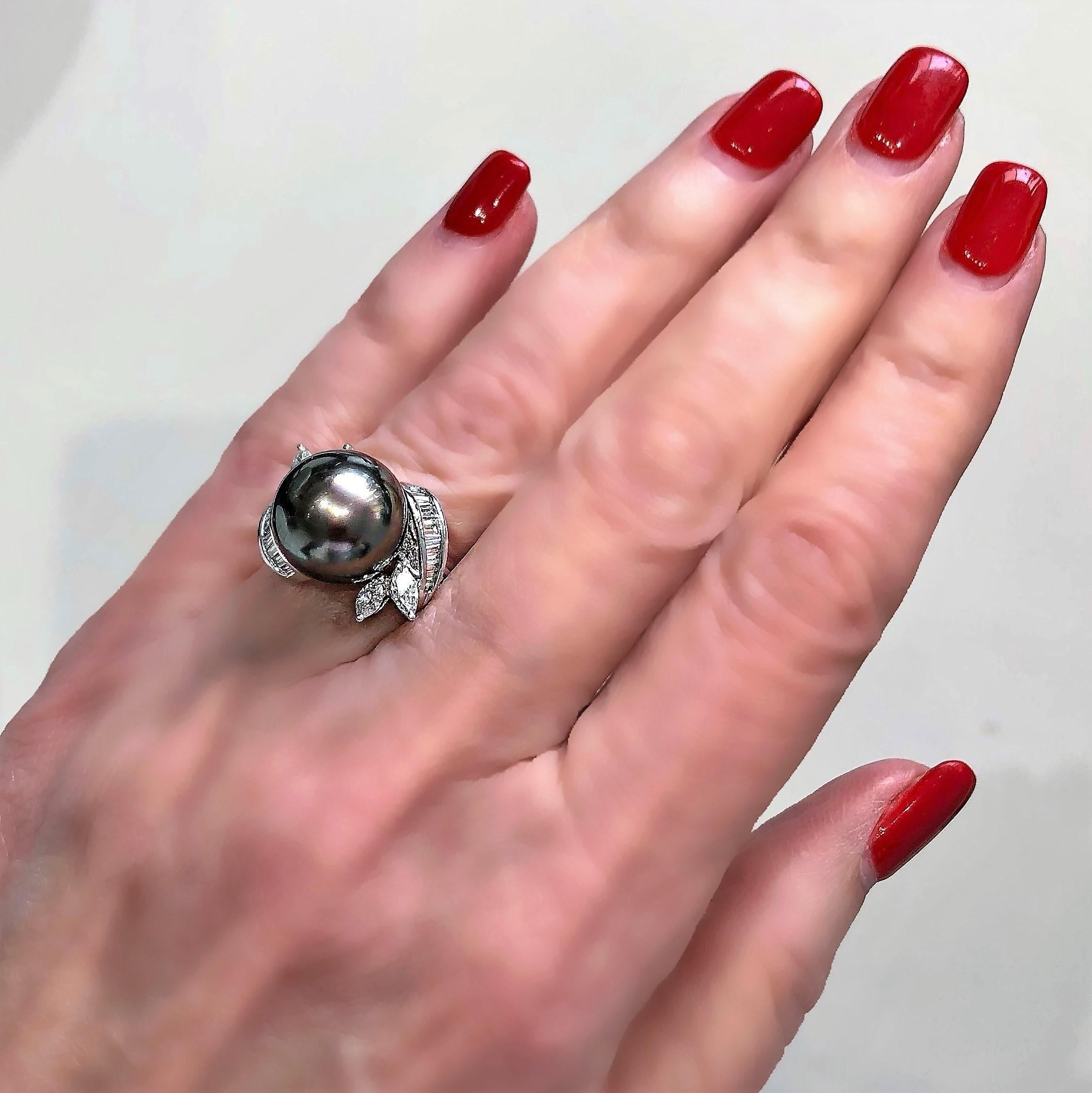 Tahitian Grey Pearl and Diamond Ring in White Gold 8