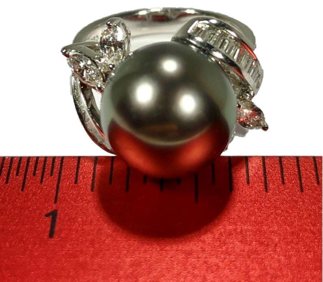 Tahitian Grey Pearl and Diamond Ring in White Gold 2