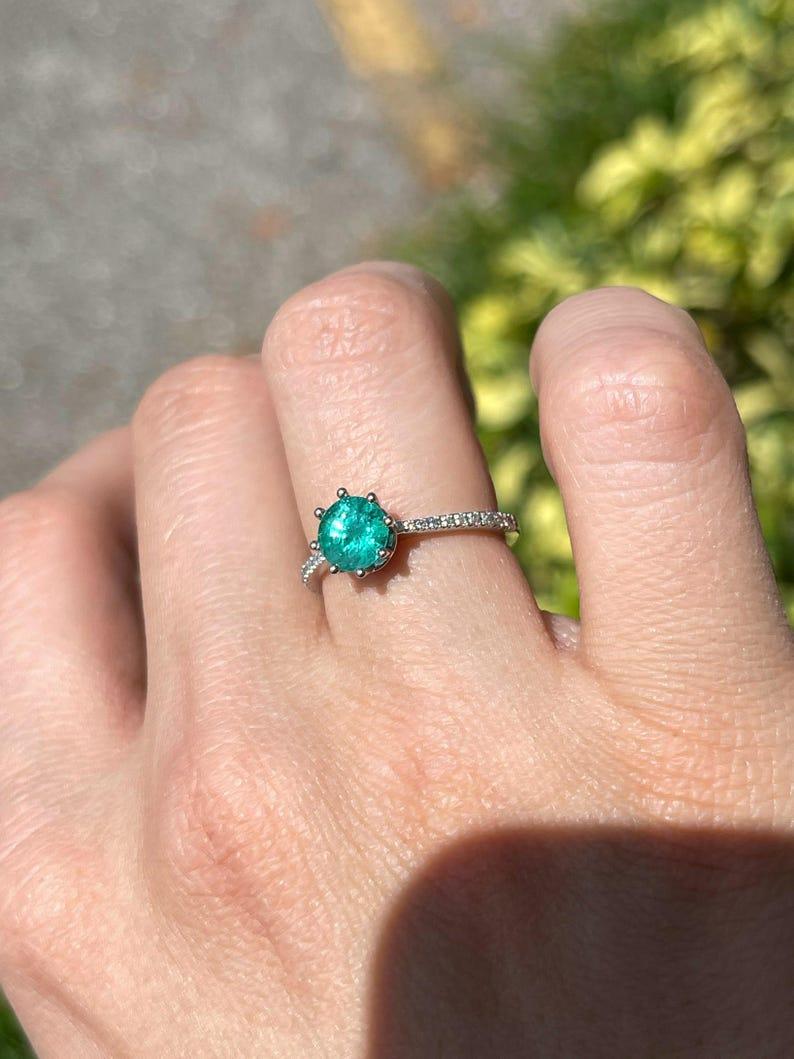1.25tcw 14K Bluish Green Emerald & Diamond Ring - 8-Prong Solitaire 585 Gold In New Condition For Sale In Jupiter, FL