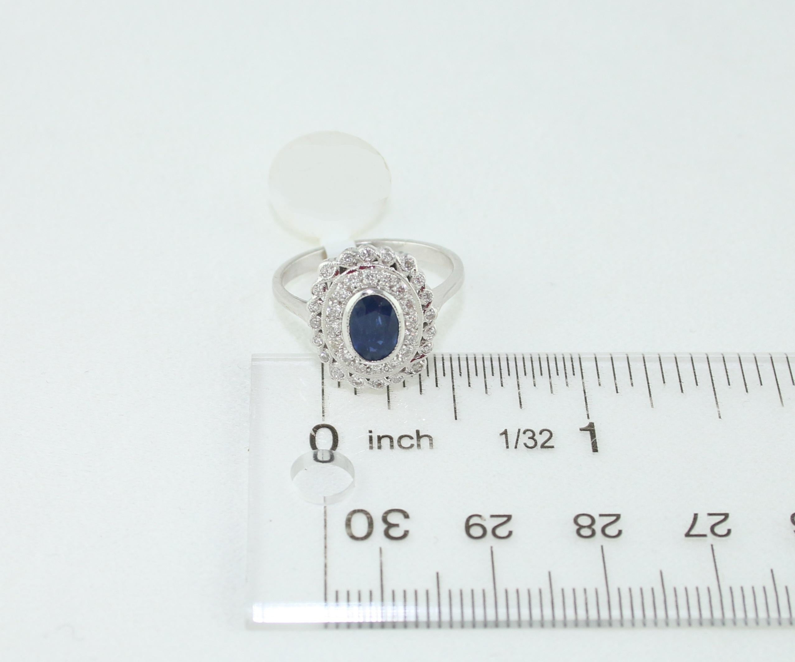 1.26 Carat Blue Sapphire Diamond Gold Ring For Sale 1