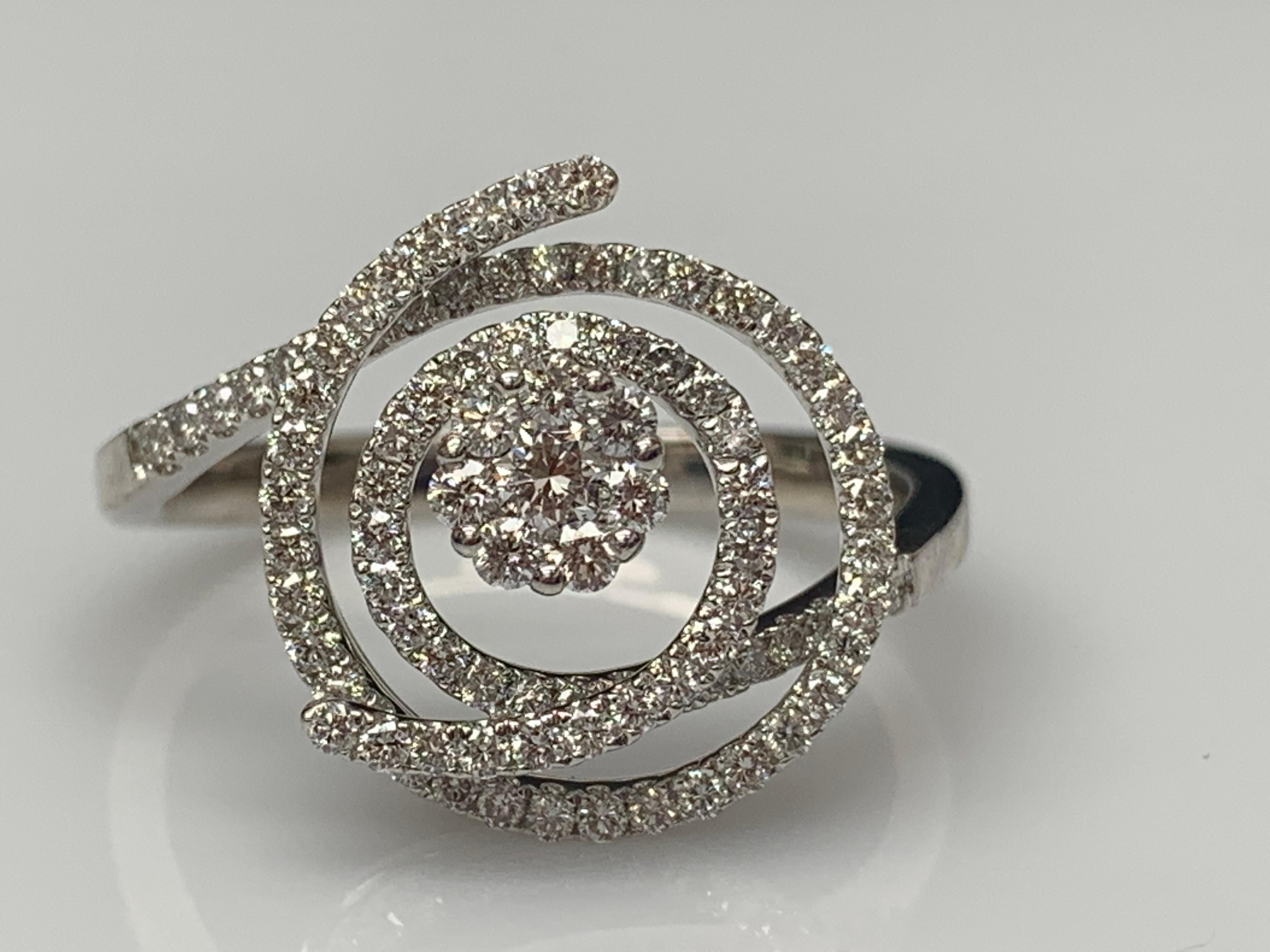 Women's 1.26 Carat Brilliant Cut Round Diamond Ring 18K White Gold For Sale