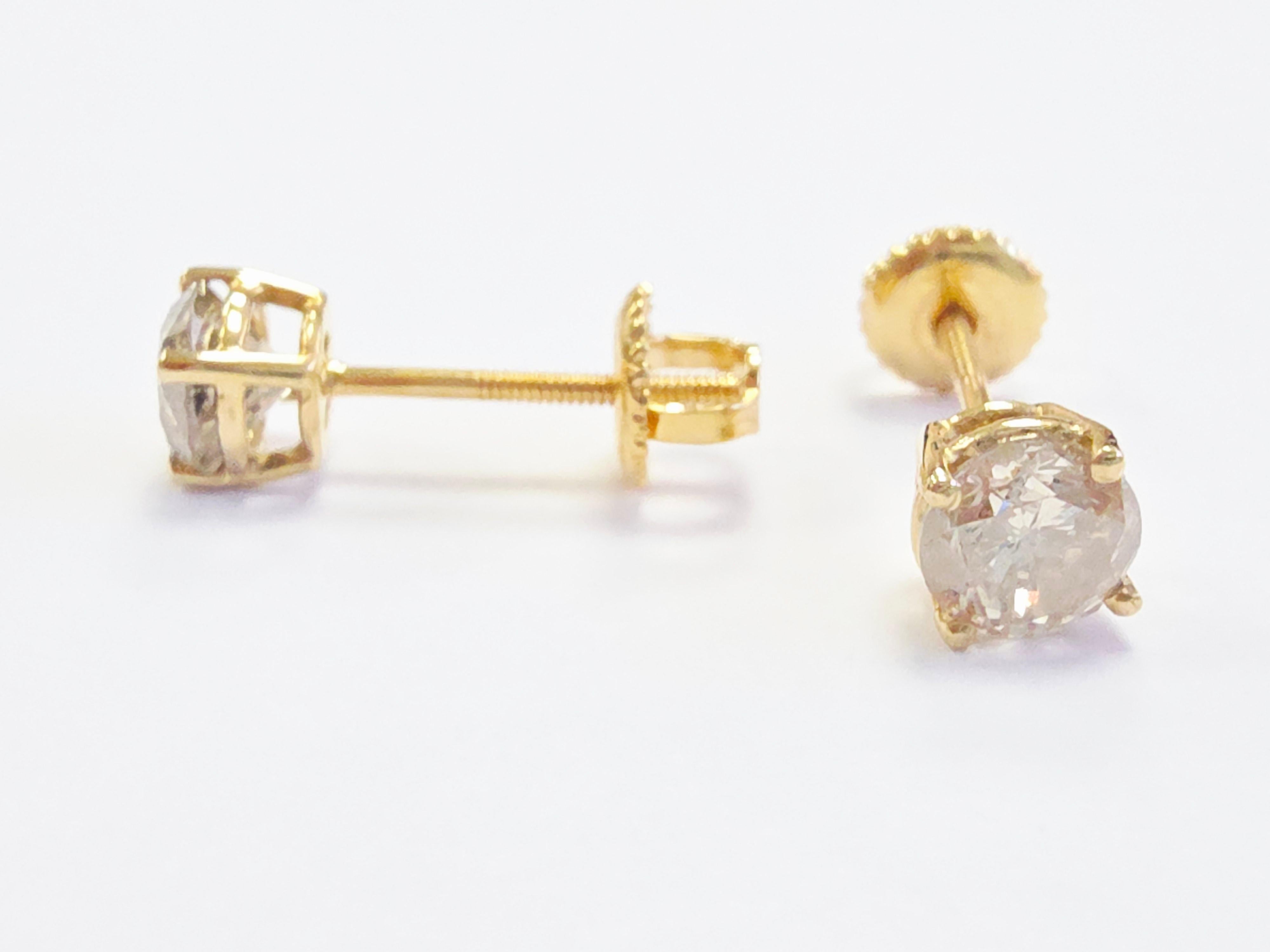 Borchie con diamanti tondi brillanti Nature da 1,26 carati in oro giallo 14 carati In condizioni Nuovo in vendita a Great Neck Plaza, NY