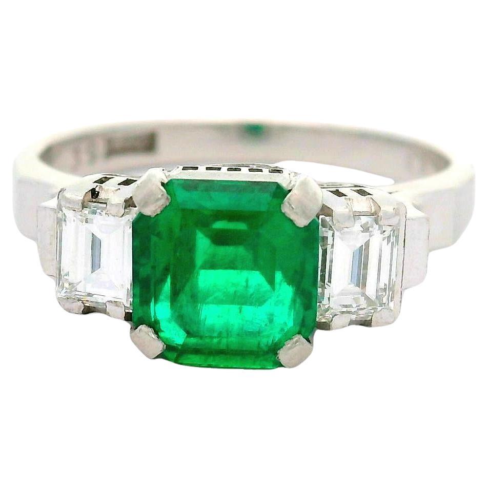 1.26 Carat Old-Mine Colombian Emerald Diamond Platinum Three-Stone Ring, GIA For Sale