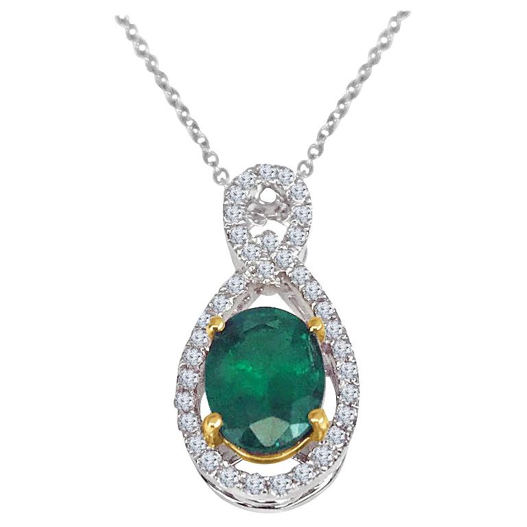 1.26 Carat Oval Cut Emerald and 0.22 Ct Natural Diamond Pendant in 18k ref1986 For Sale