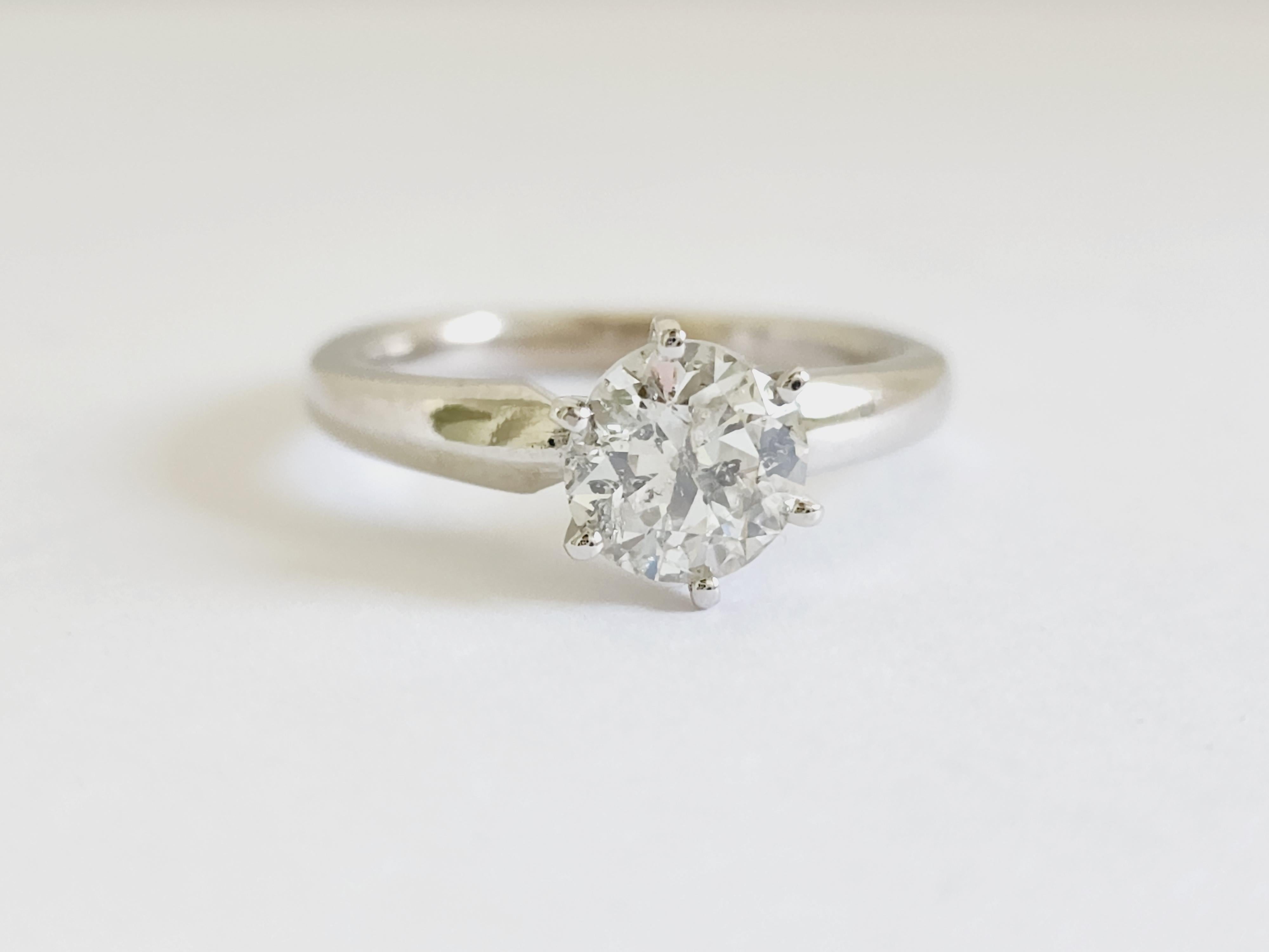 1.26 Carat Round Diamond 14 Karat White Gold Solitaire Ring In New Condition In Great Neck, NY