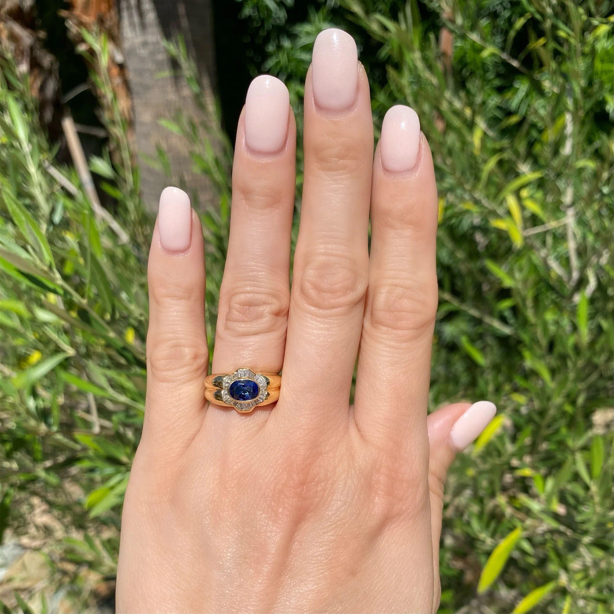 Art Deco 1.26 Carat Sapphire and Diamond Vintage Gold Ring Estate Fine Jewelry For Sale