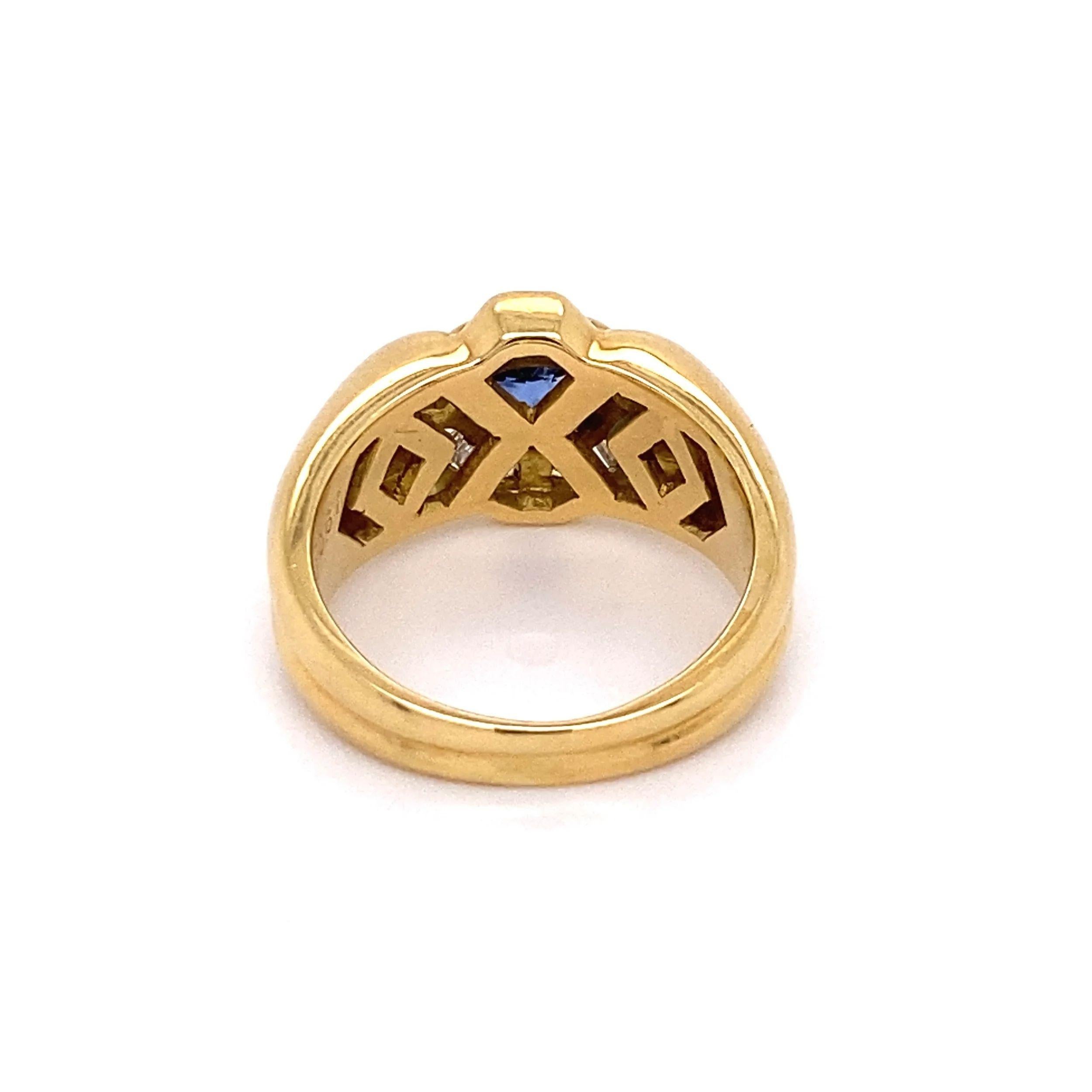 1.26 Carat Sapphire and Diamond Vintage Gold Ring Estate Fine Jewelry In Excellent Condition For Sale In Montreal, QC