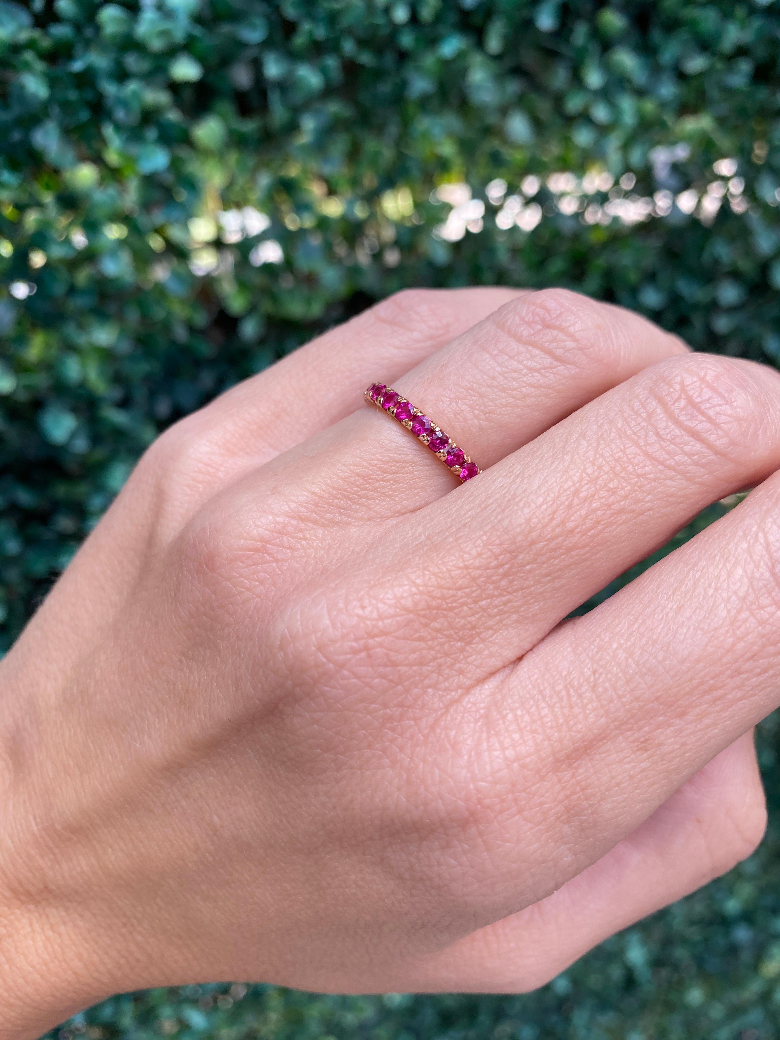 Anneau empilable en or rose 14 carats avec saphir rose naturel d'un poids total de 1,26 carat en vente 5