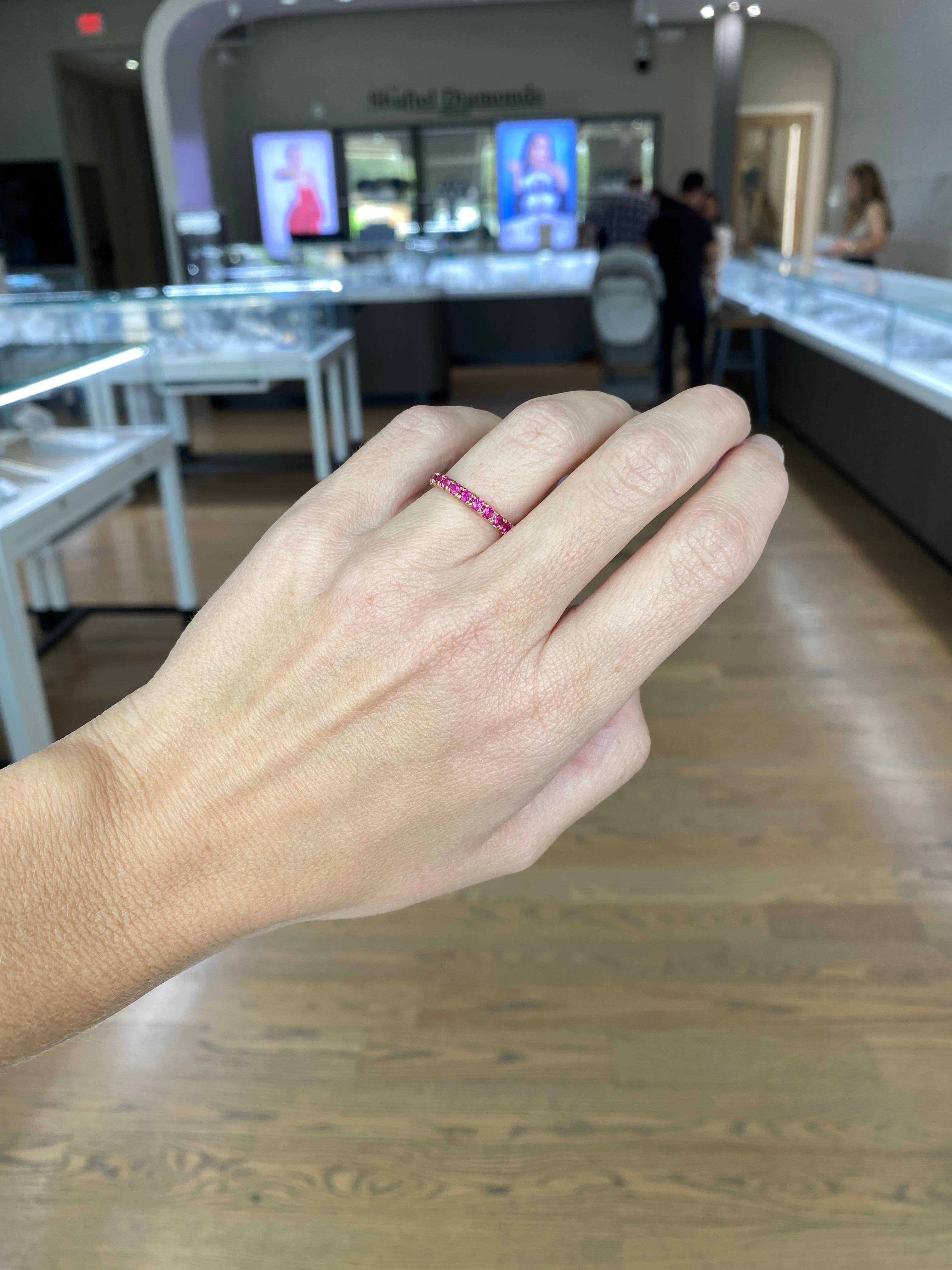 Anneau empilable en or rose 14 carats avec saphir rose naturel d'un poids total de 1,26 carat en vente 7