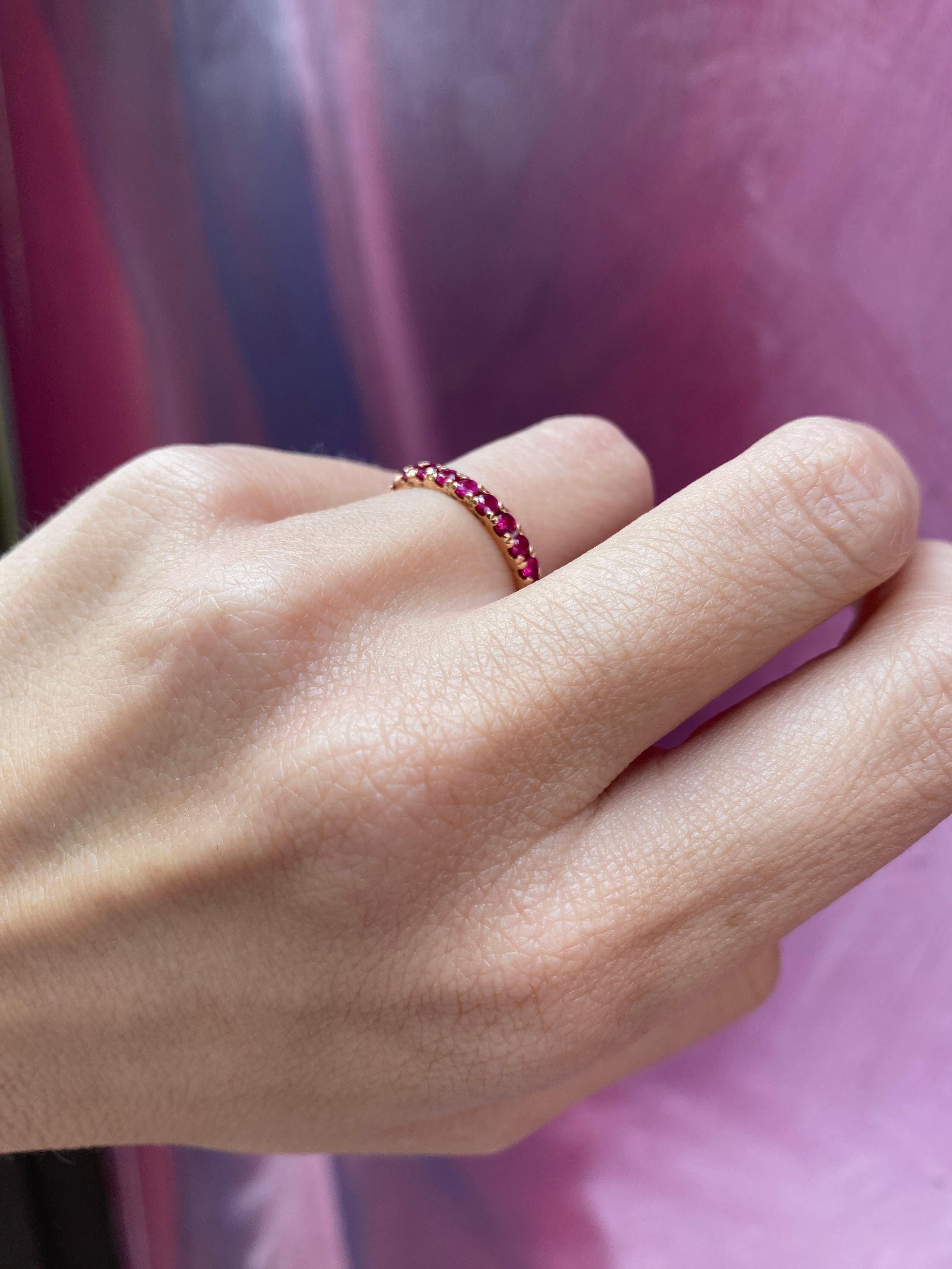 Anneau empilable en or rose 14 carats avec saphir rose naturel d'un poids total de 1,26 carat en vente 11