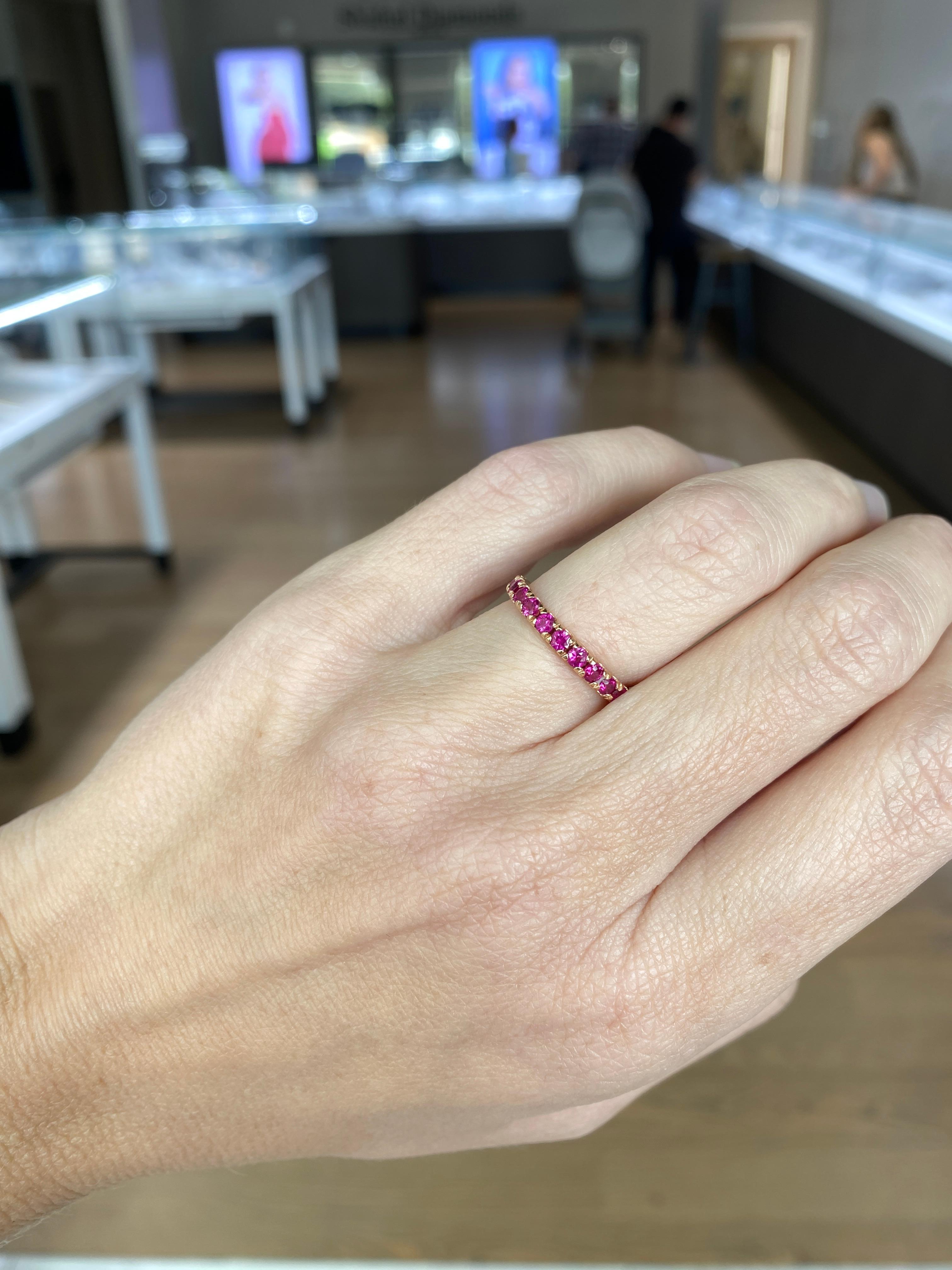 Anneau empilable en or rose 14 carats avec saphir rose naturel d'un poids total de 1,26 carat en vente 3