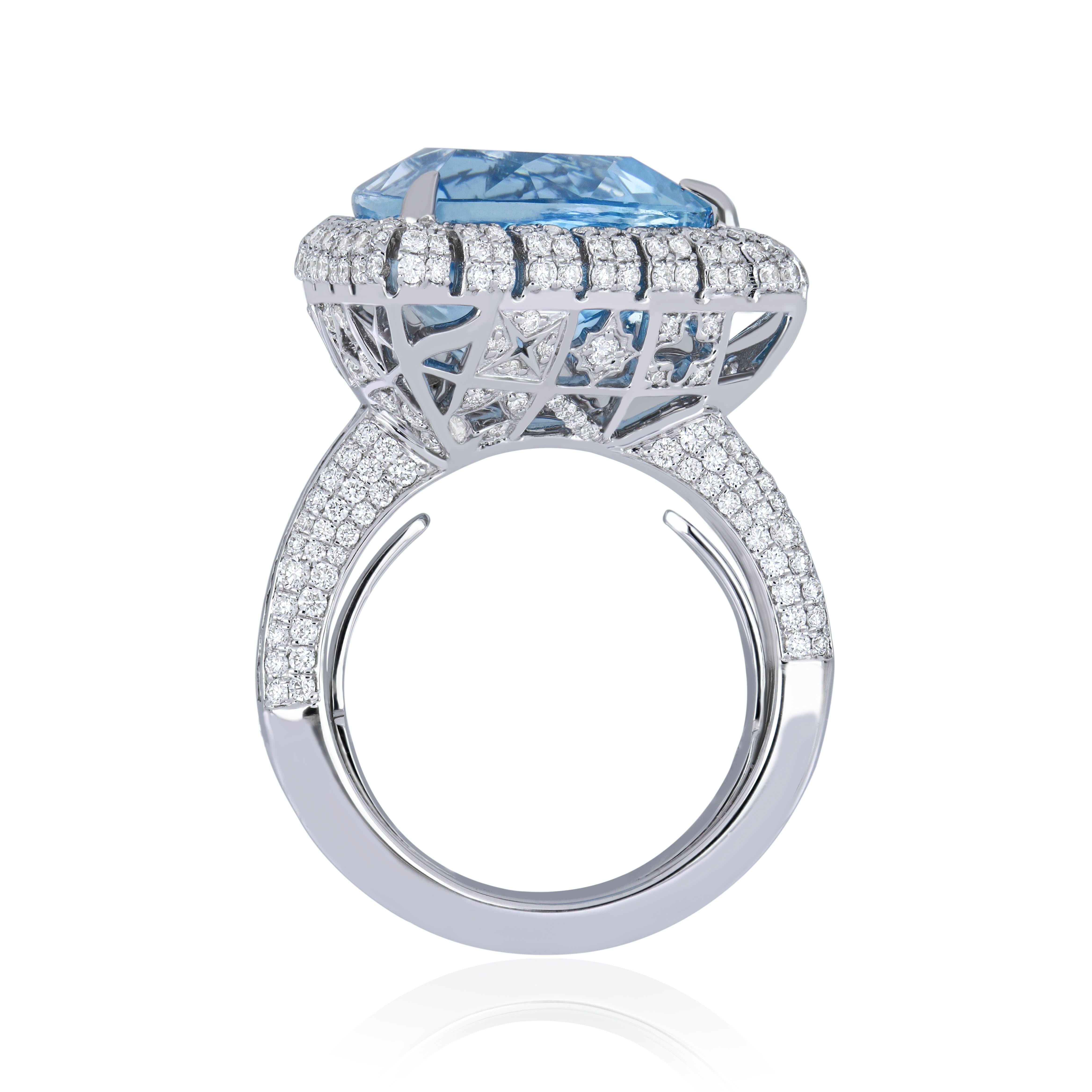 Trillion Cut 12.6 CT's Aquamarine & Diamond Studded Ring in 18 karat White Gold For Sale