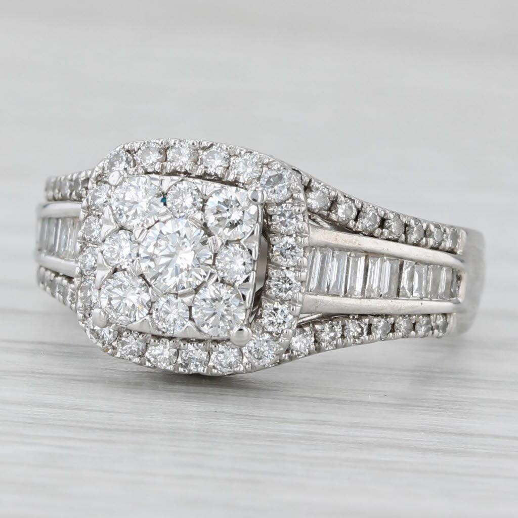 da uomo o donna 1,26 Diamante a grappolo Anello di fidanzamento aureolato in oro bianco 14k Misura 7 IGI Card in vendita