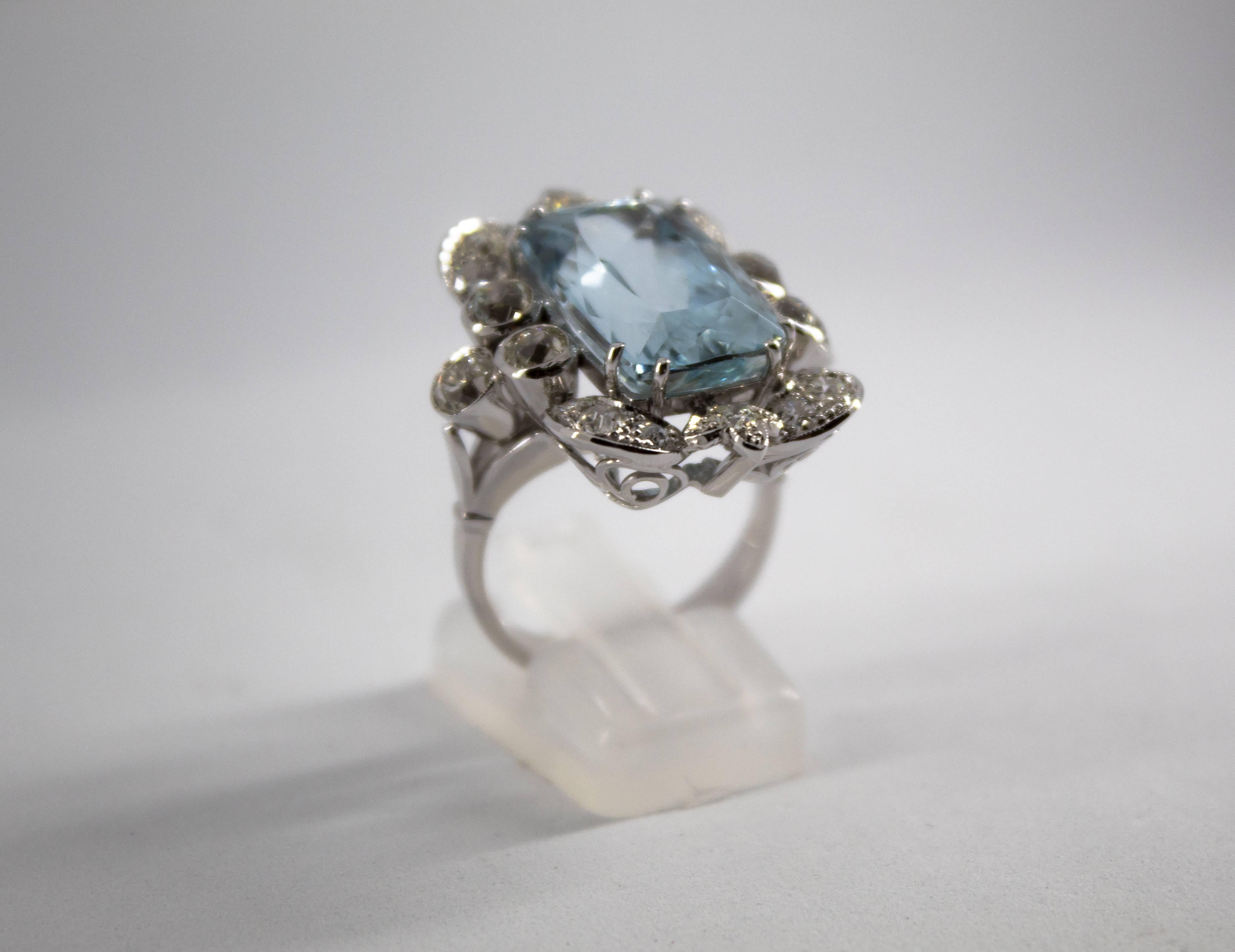 12.60 Carat Aquamarine 2.90 Carat White Diamond White Gold Cocktail Ring 6