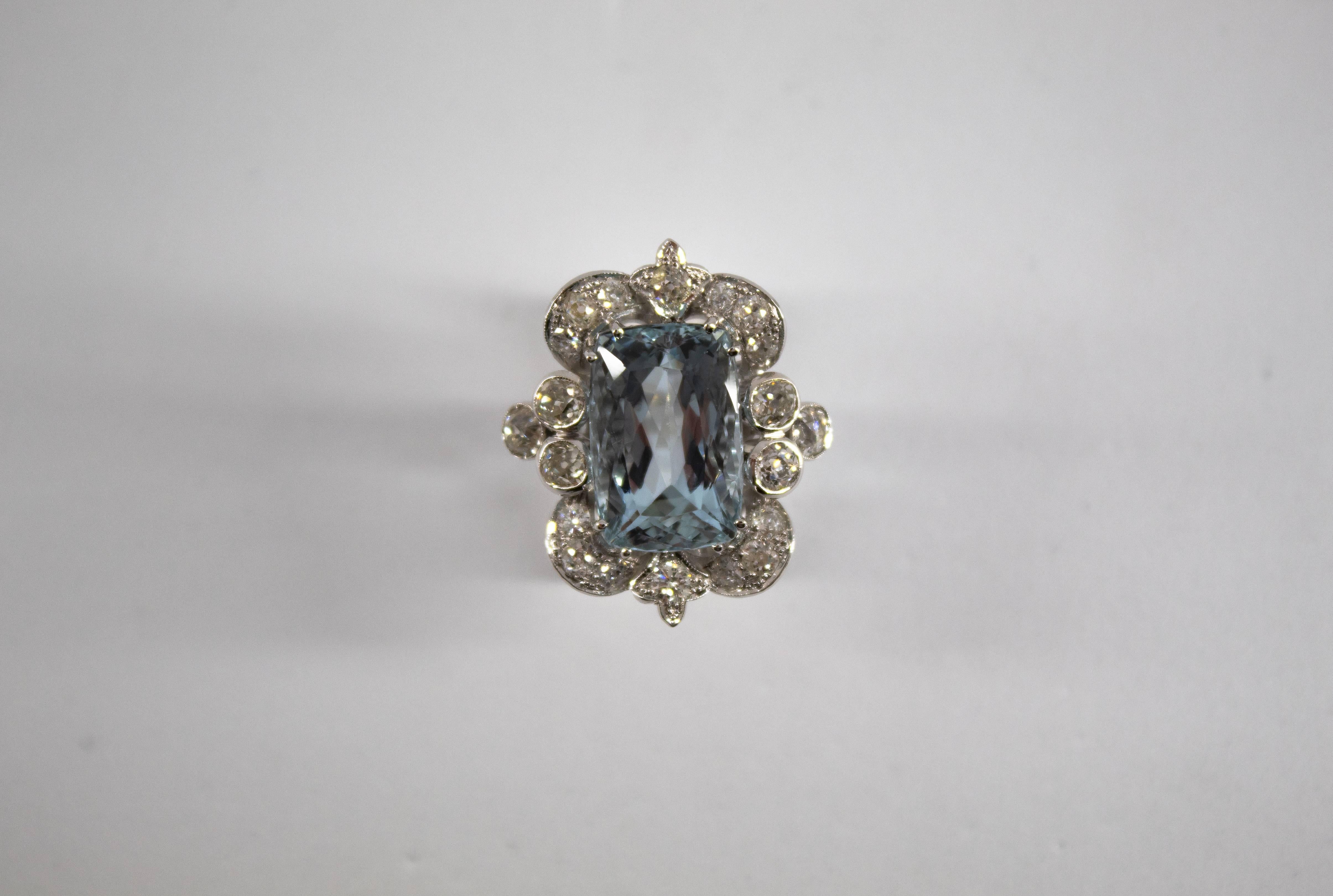 12.60 Carat Aquamarine 2.90 Carat White Diamond White Gold Cocktail Ring 9