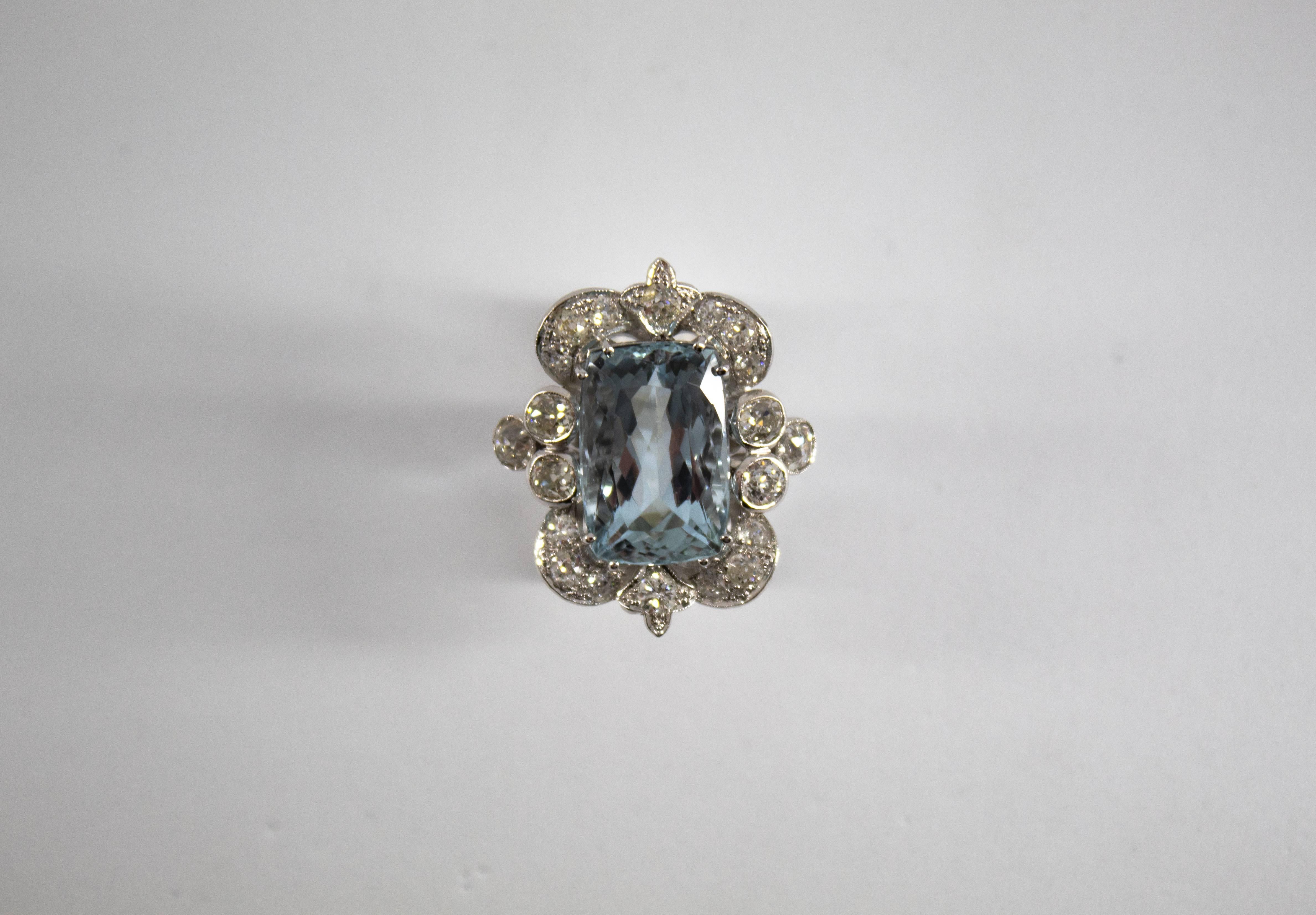 12.60 Carat Aquamarine 2.90 Carat White Diamond White Gold Cocktail Ring 10