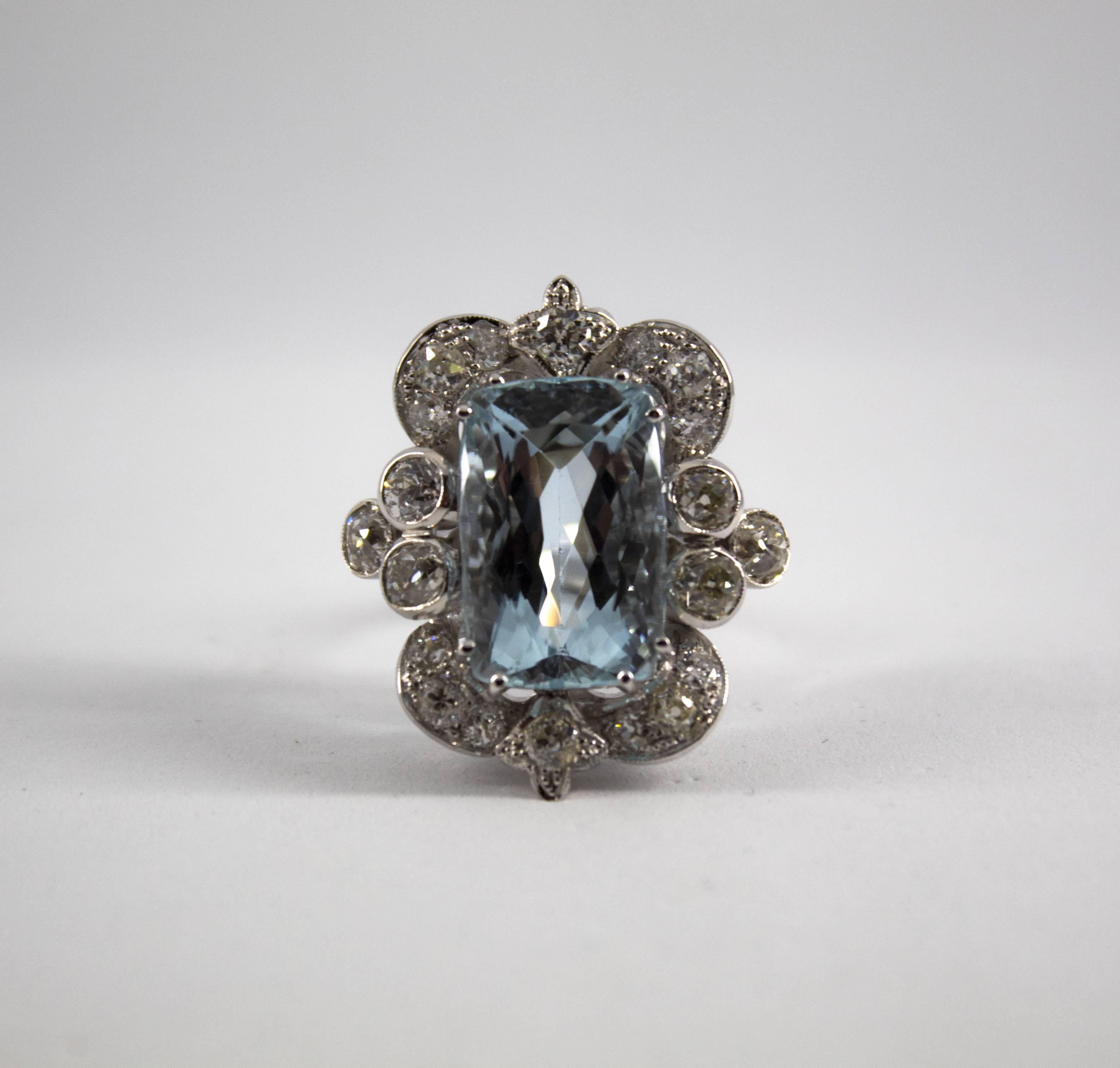 This Ring is made of 18K White Gold.
This Ring has 2.90 Carats of White Diamonds (Old Cut Diamond).
This Ring has a 12.60 Carats Aquamarine.
Size ITA: 17 USA: 8
We're a workshop so every piece is handmade, customizable and resizable.