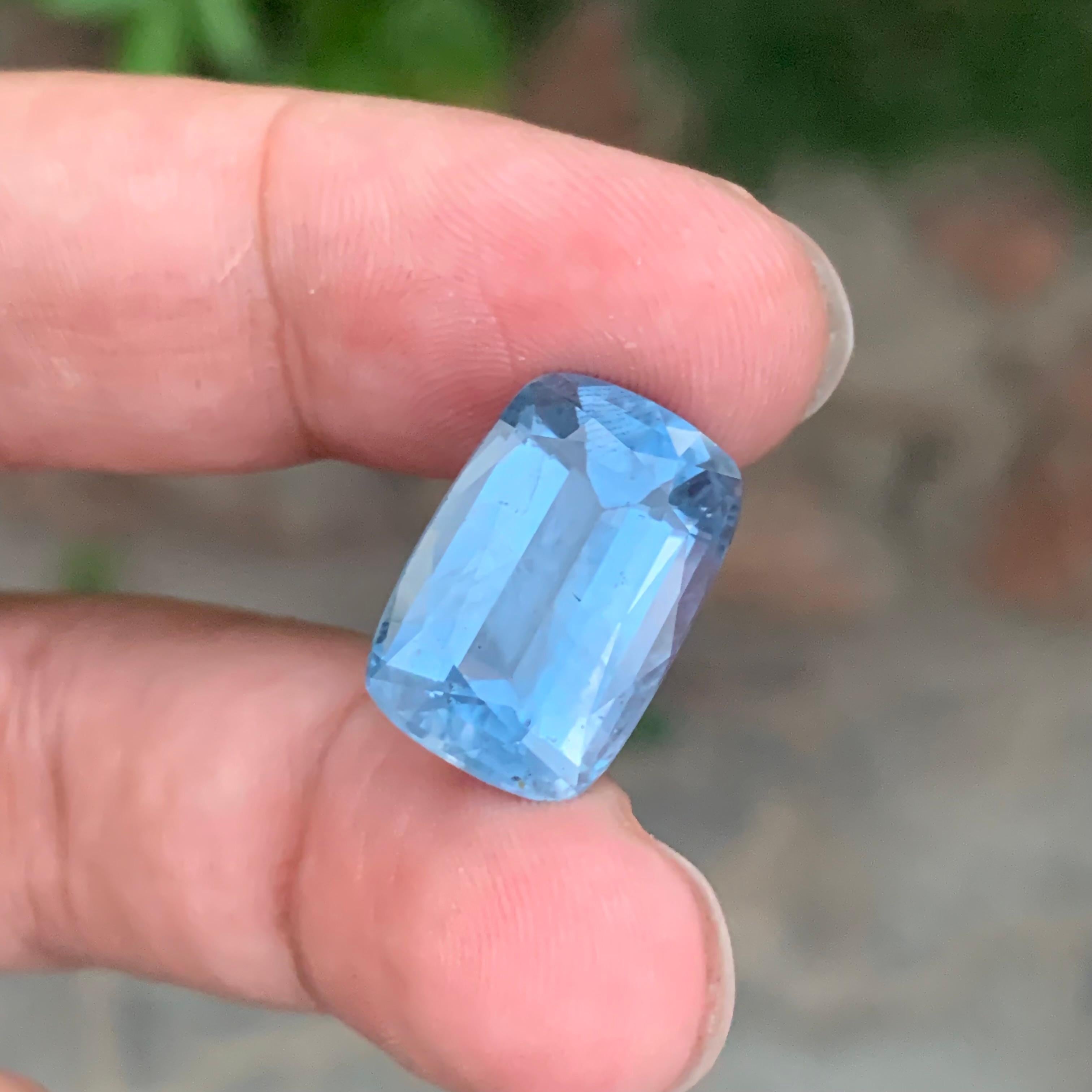12,60 carati di eccellente acquamarina sfusa Goshenite a forma di cuscino In condizioni Nuovo in vendita a Peshawar, PK