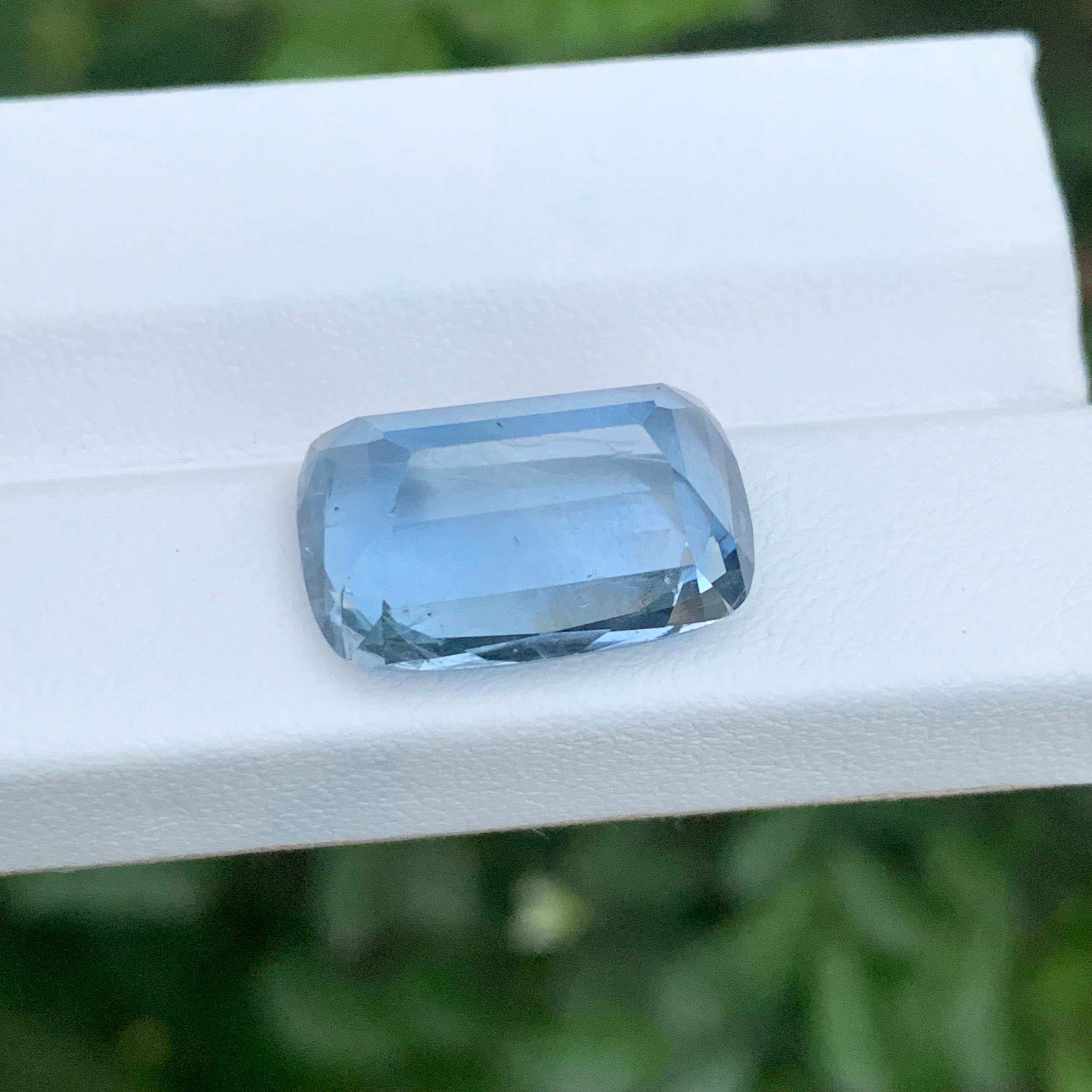 da uomo o donna 12,60 carati di eccellente acquamarina sfusa Goshenite a forma di cuscino in vendita