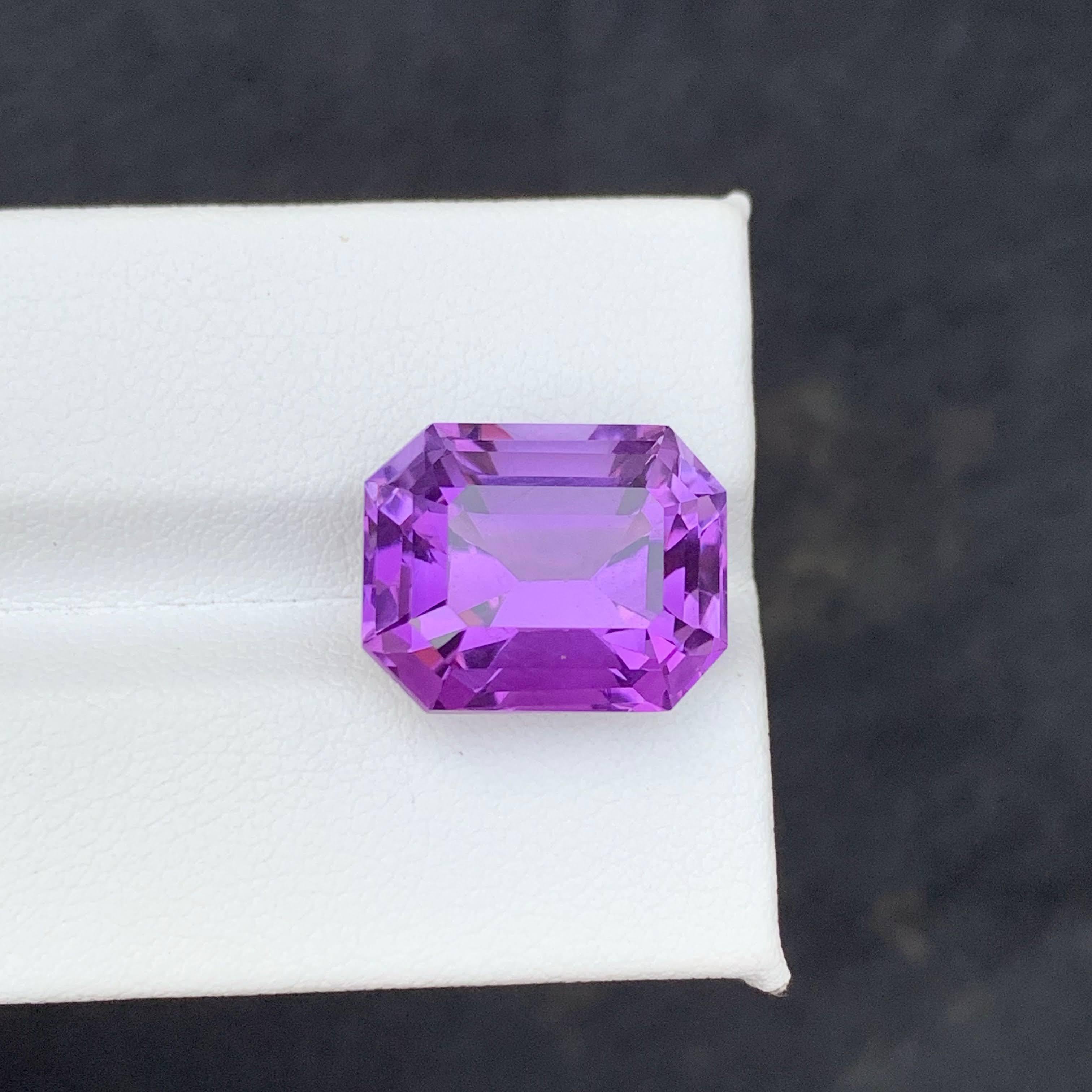 da uomo o donna 12.60 carati di pietra ametista viola naturale sciolta con taglio a cuscino Gemma brasiliana in vendita