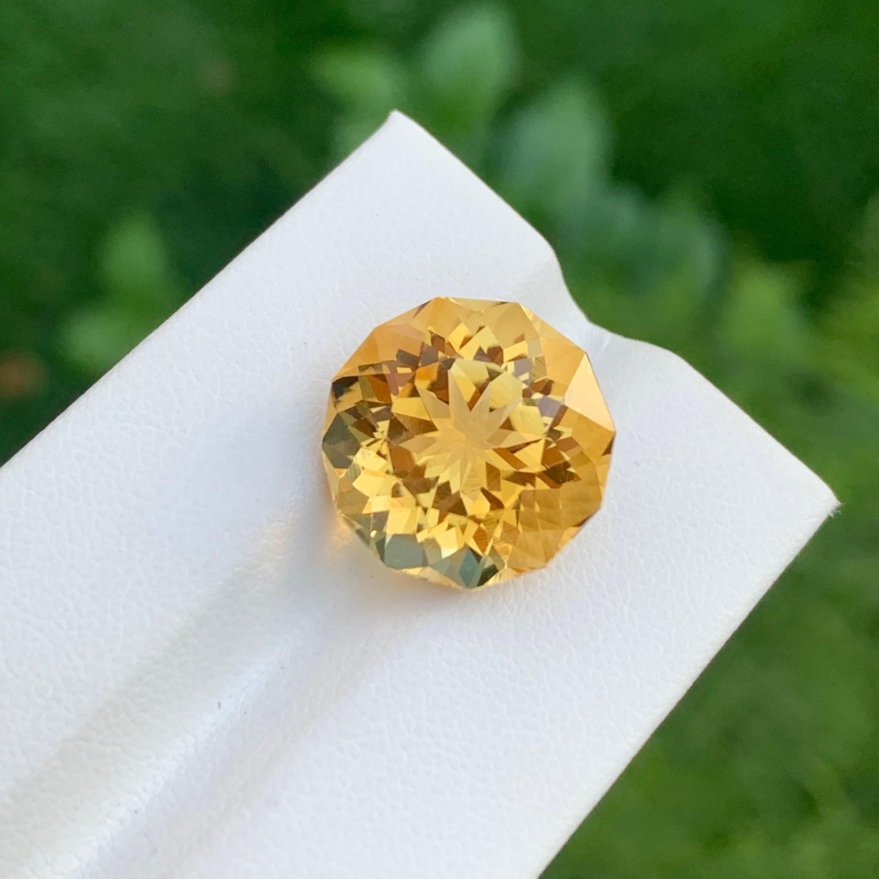 12.60 Carat Natural Loose Yellow Citrine Round Shape Gem For Necklace For Sale 1