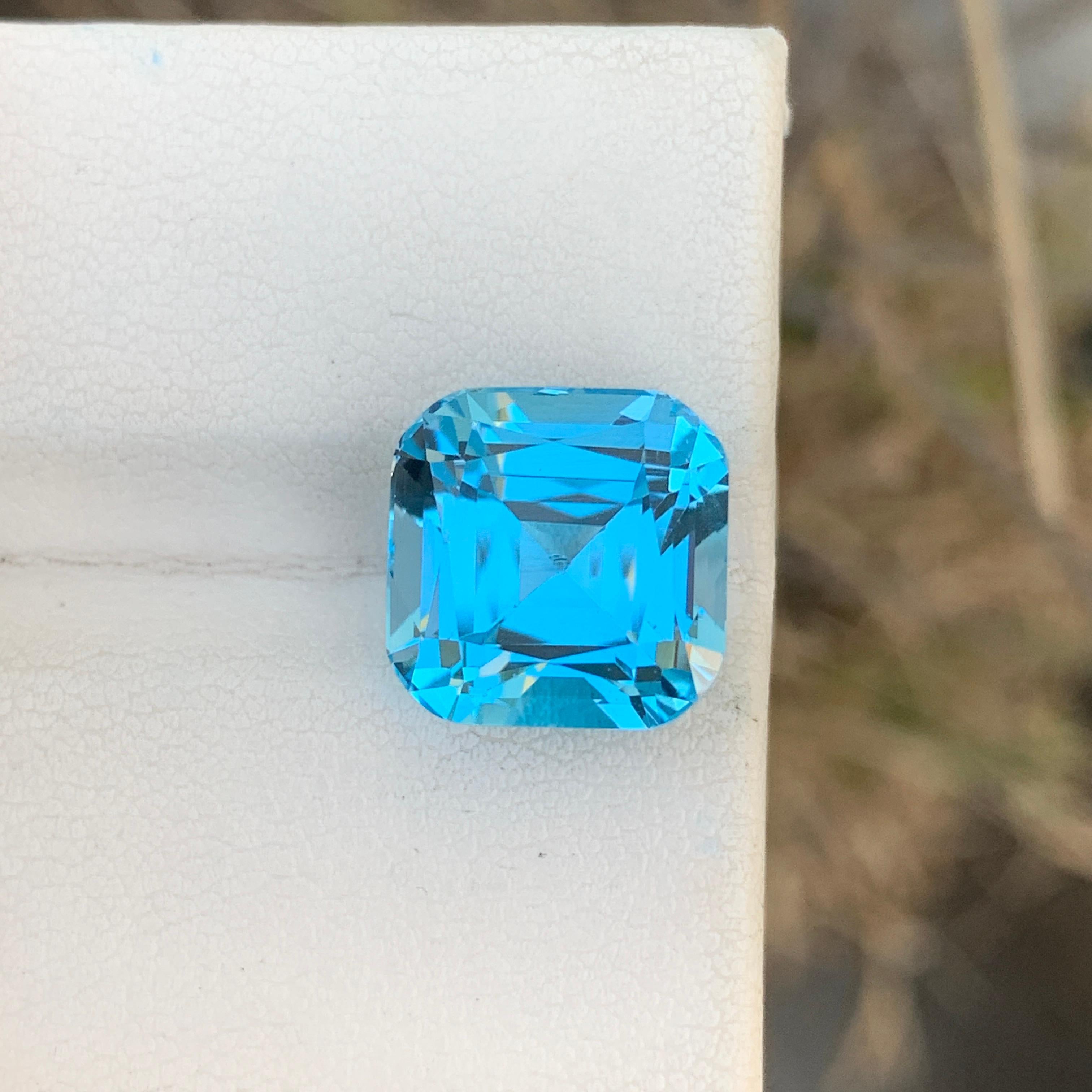 12.60 Carat Sizzling Loose Sky Blue Topaz Perfect Square Shape Gem For Necklace  For Sale 6