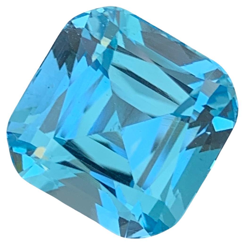12.60 Carat Sizzling Loose Sky Blue Topaz Perfect Square Shape Gem For Necklace  For Sale