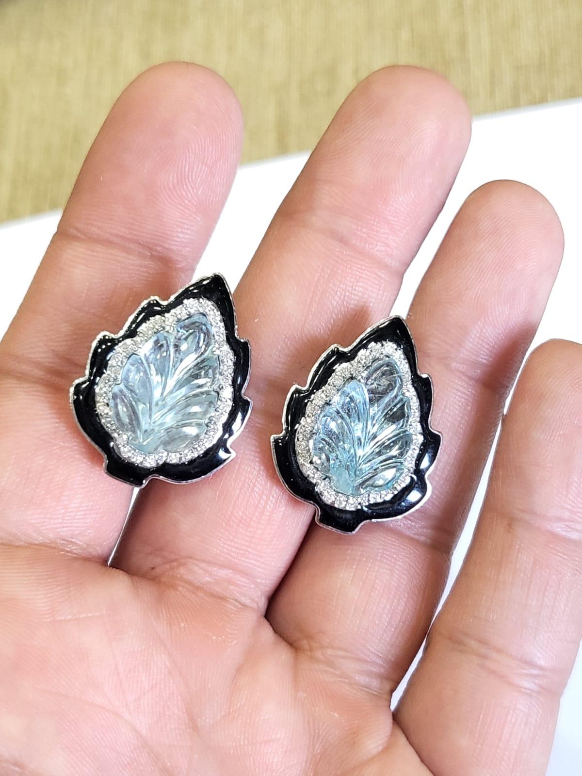 12.60 Carats, Deco Style Carved Aquamarine, Black Enamel & Diamond Stud Earrings In New Condition In Hong Kong, HK