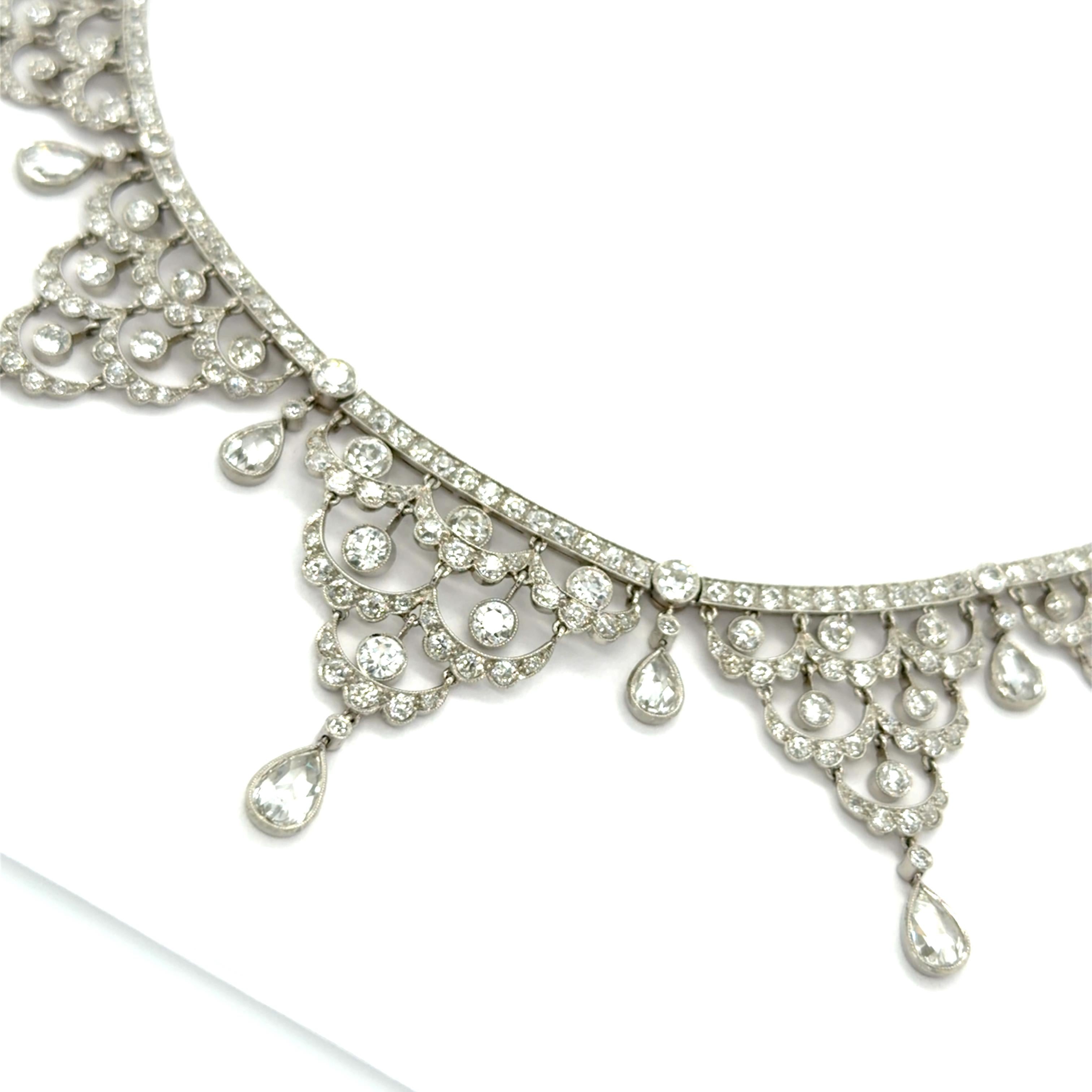 12,60 Karat Diamant-Fransen-Halskette im Zustand „Hervorragend“ im Angebot in Chicago, IL
