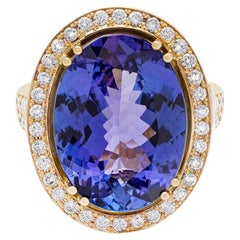 Bague en or jaune 18 carats Tanzanite 12,62 carats et diamant 1,01 carat